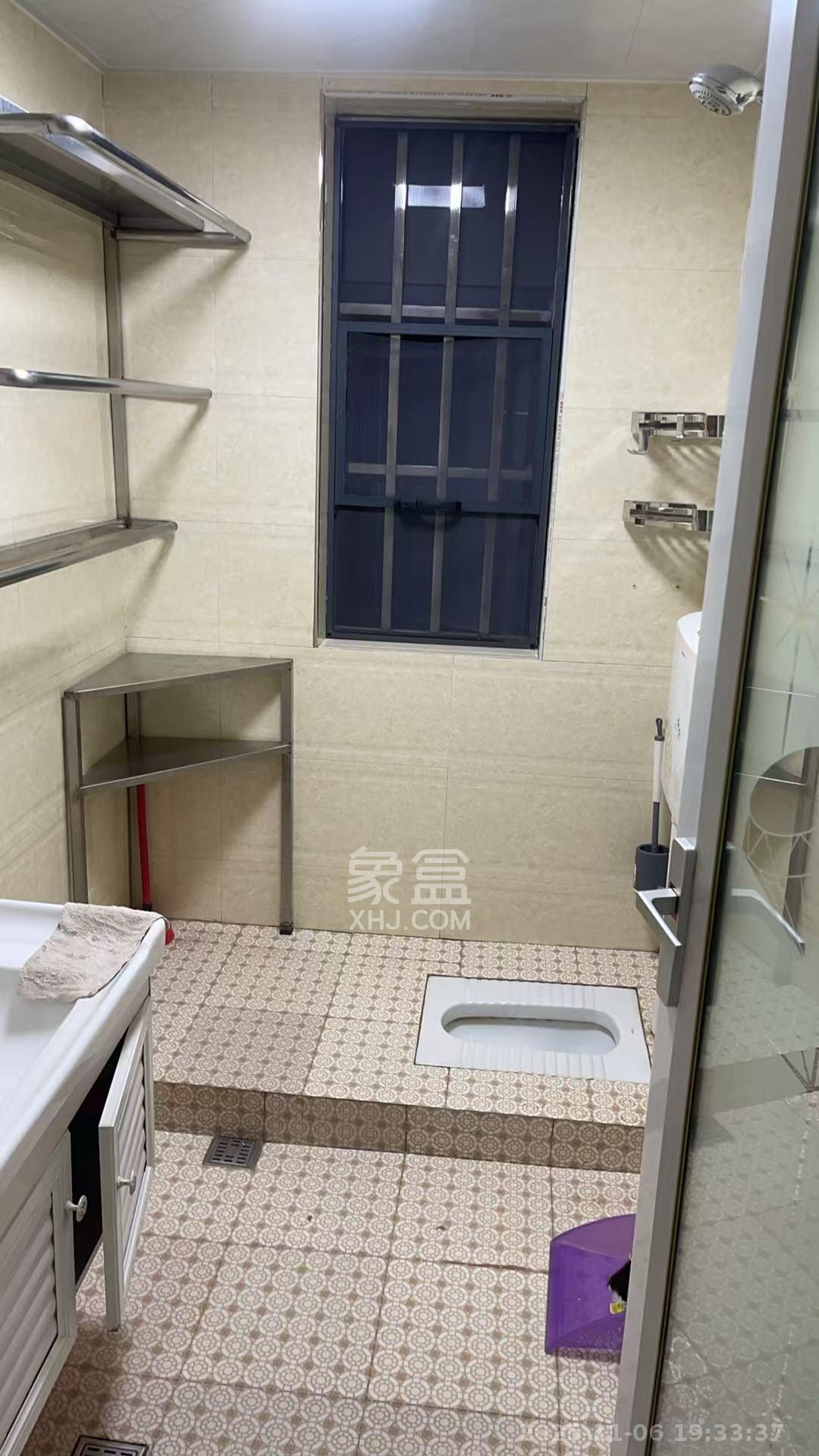 上峰苑(兰亭玥岛) 1室2厅1卫 1800.0元/月 上峰苑(兰亭玥岛) 1室2厅1卫 1800.0元/月室内图