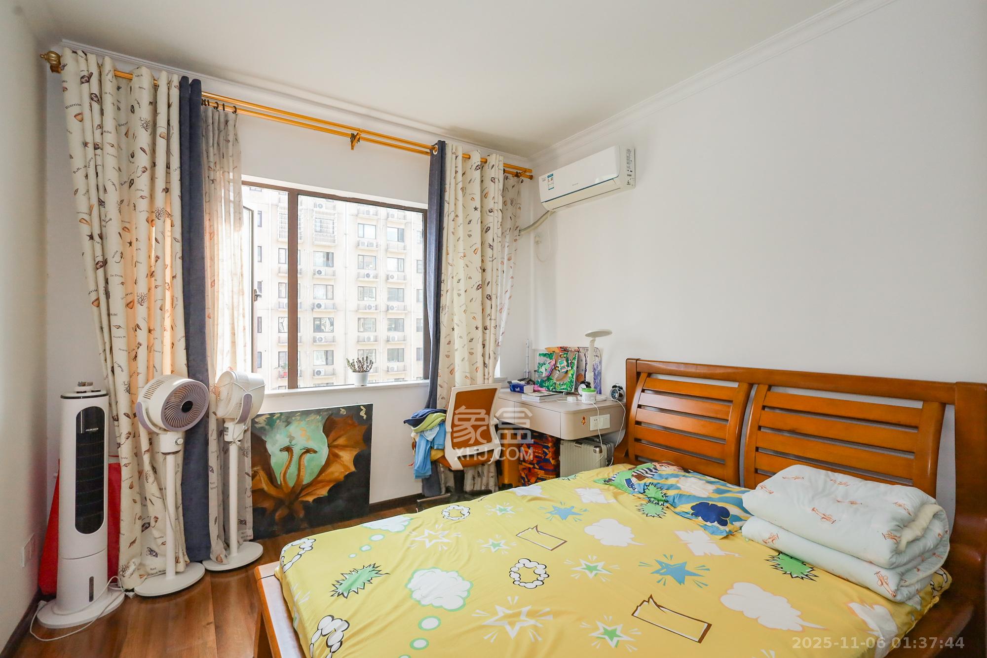 钰龙天下二期(钰龙佳园) 3室2厅1卫 235.0万 钰龙天下二期(钰龙佳园) 3室2厅1卫 235.0万卧室