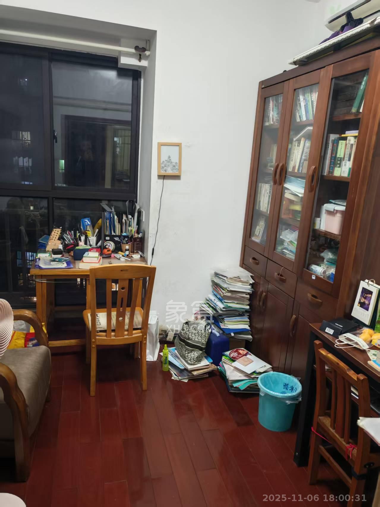 奥林匹克花园贡院二期 4室2厅2卫 3500.0元/月 奥林匹克花园贡院二期 4室2厅2卫 3500.0元/月室内图