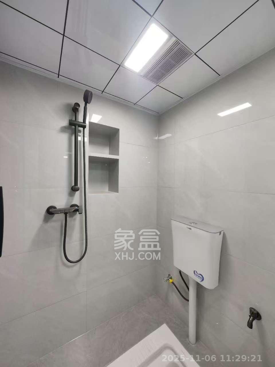 保利恒伟时光印象  2室1厅1卫    2000.0元/月室内图