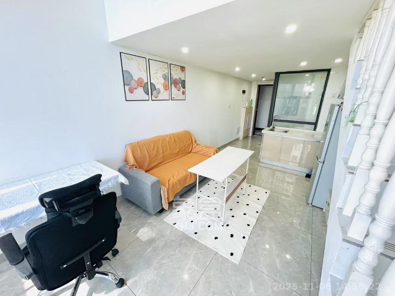 裕天国际商汇中心 1室0厅0卫 1700.0元/月 裕天国际商汇中心 1室0厅0卫 1700.0元/月室内图