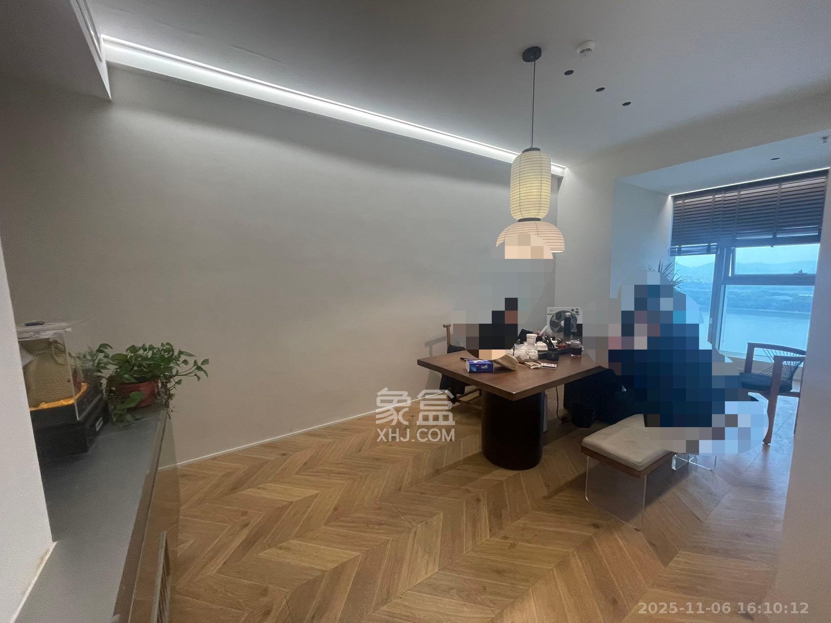 汇景发展环球中心  2室2厅1卫    6000.0元/月室内图