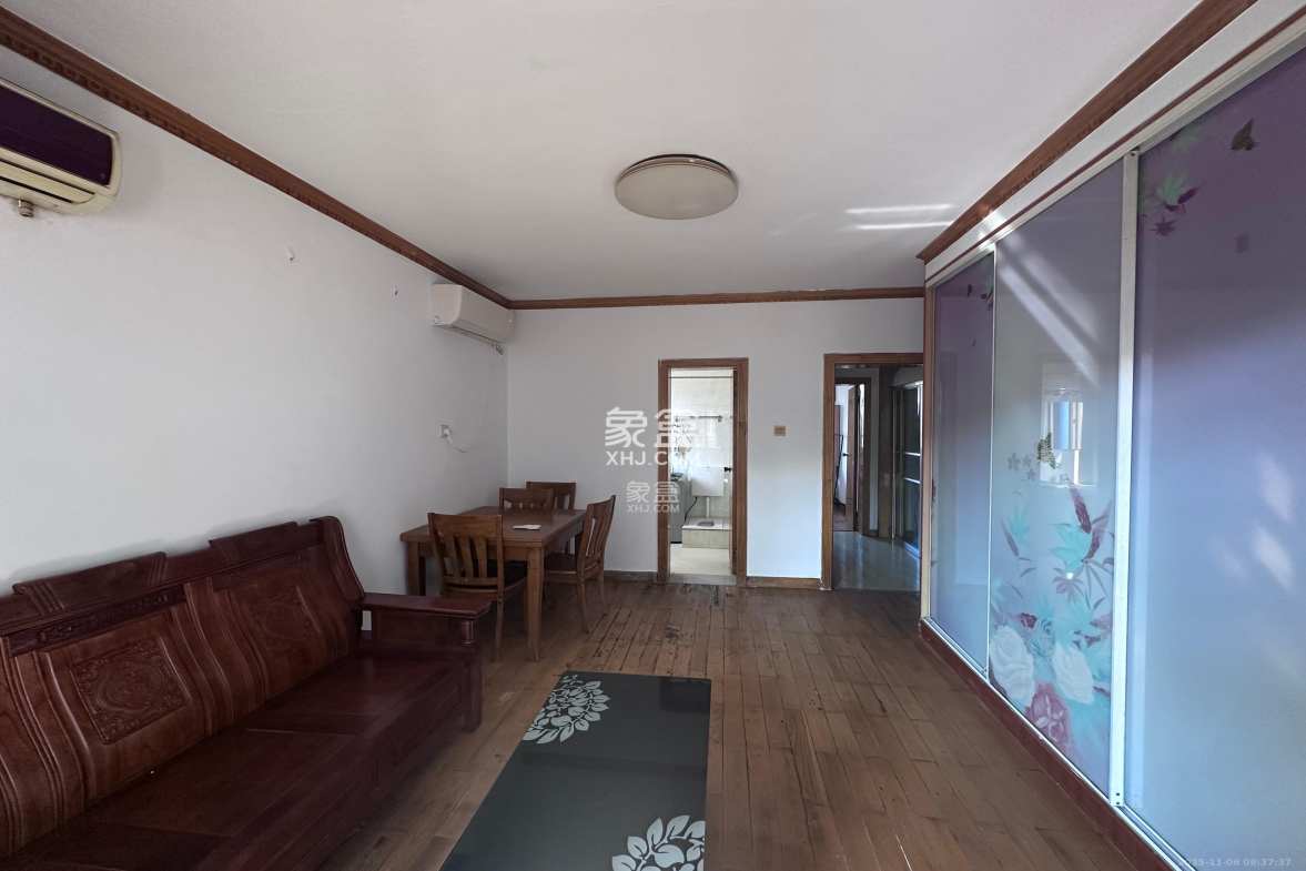 火星一片 2室2厅1卫 1100.0元/月 火星一片 2室2厅1卫 1100.0元/月室内图