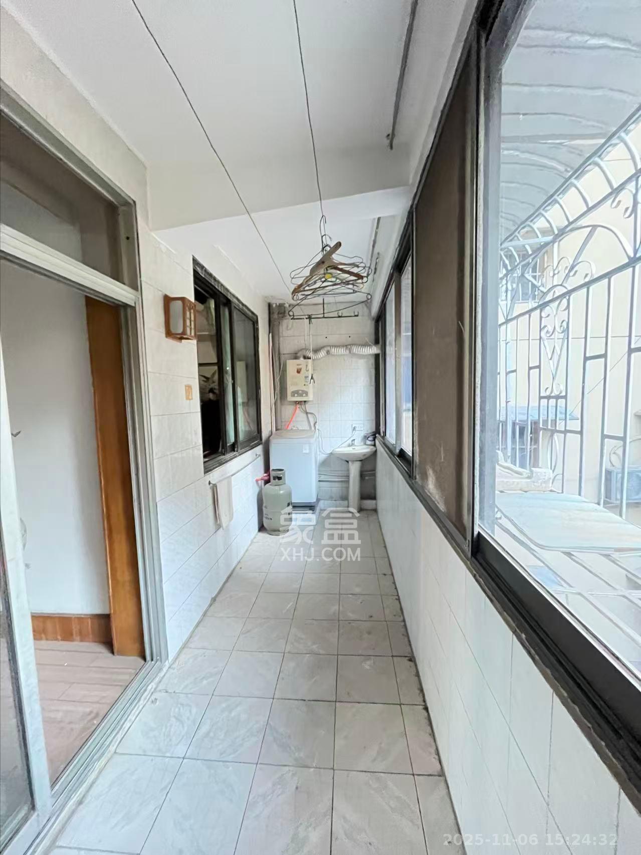 长沙建设银行三支行宿舍  3室2厅1卫    2000.0元/月室内图