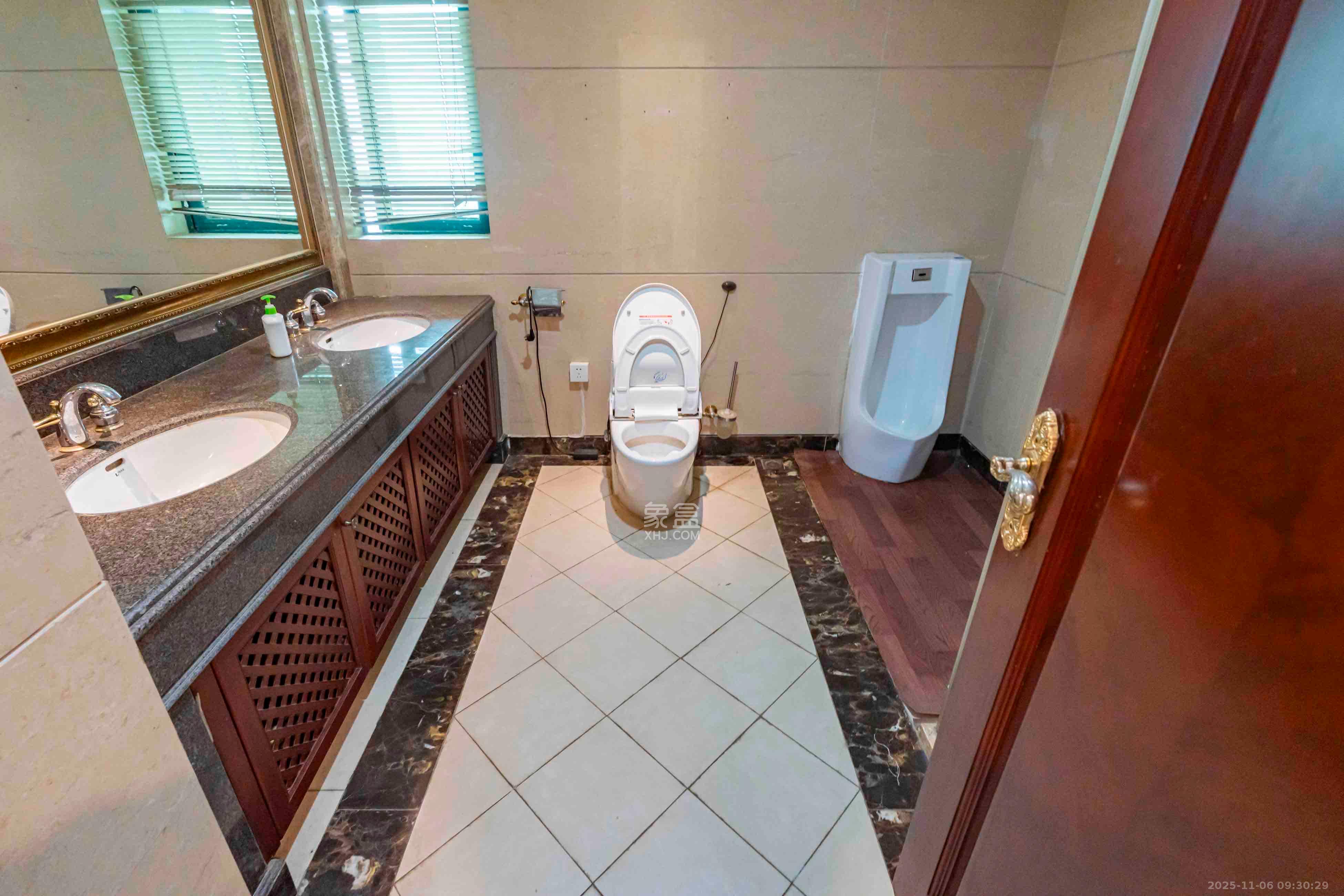 恒大雅苑  4室2厅2卫    6500.0元/月室内图