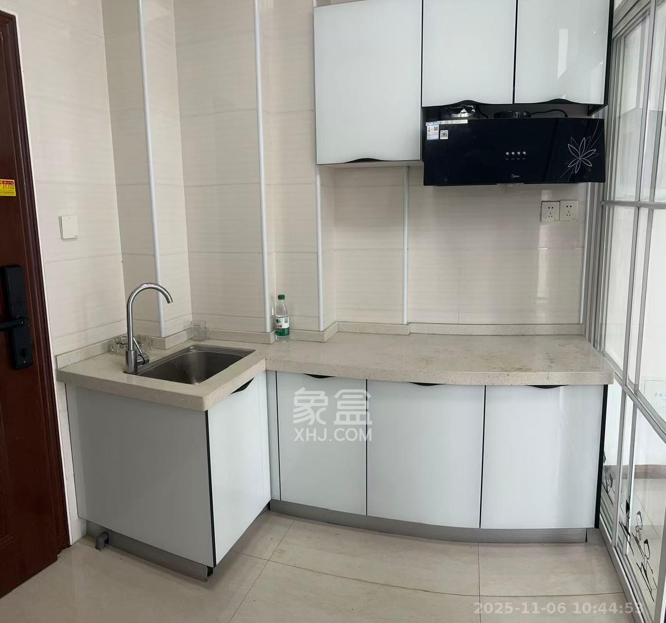 华侨假日中心（晟华苑）  1室1厅1卫    1600.0元/月室内图