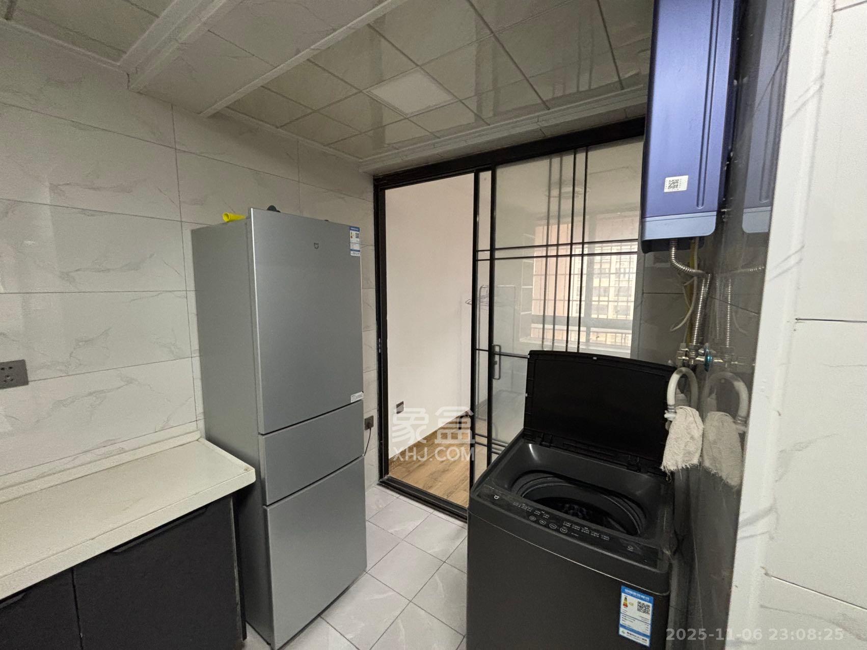 新长海广场  1室0厅0卫    2400.0元/月室内图