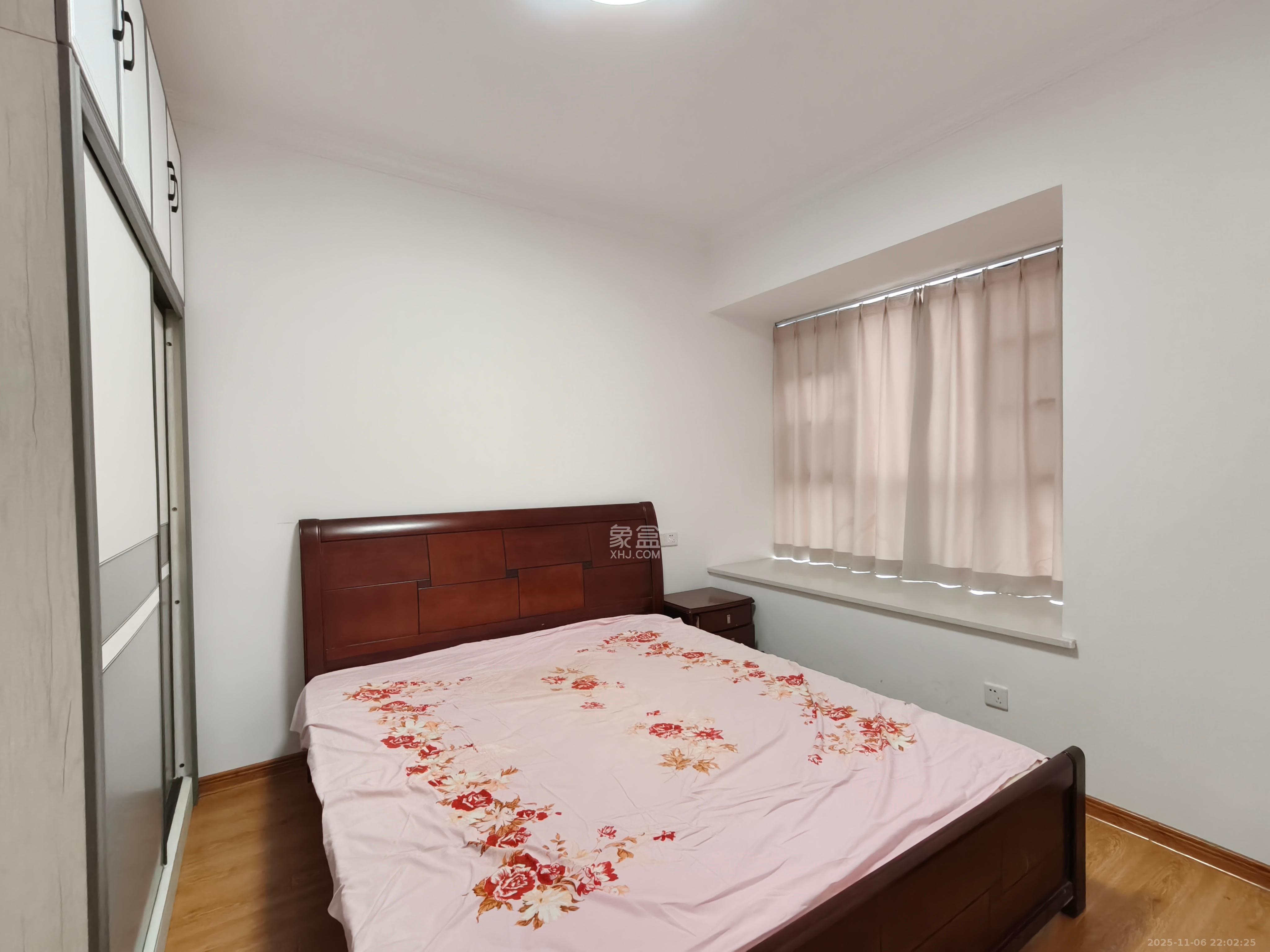 盛地东方芯府  3室2厅2卫    2200.0元/月室内图