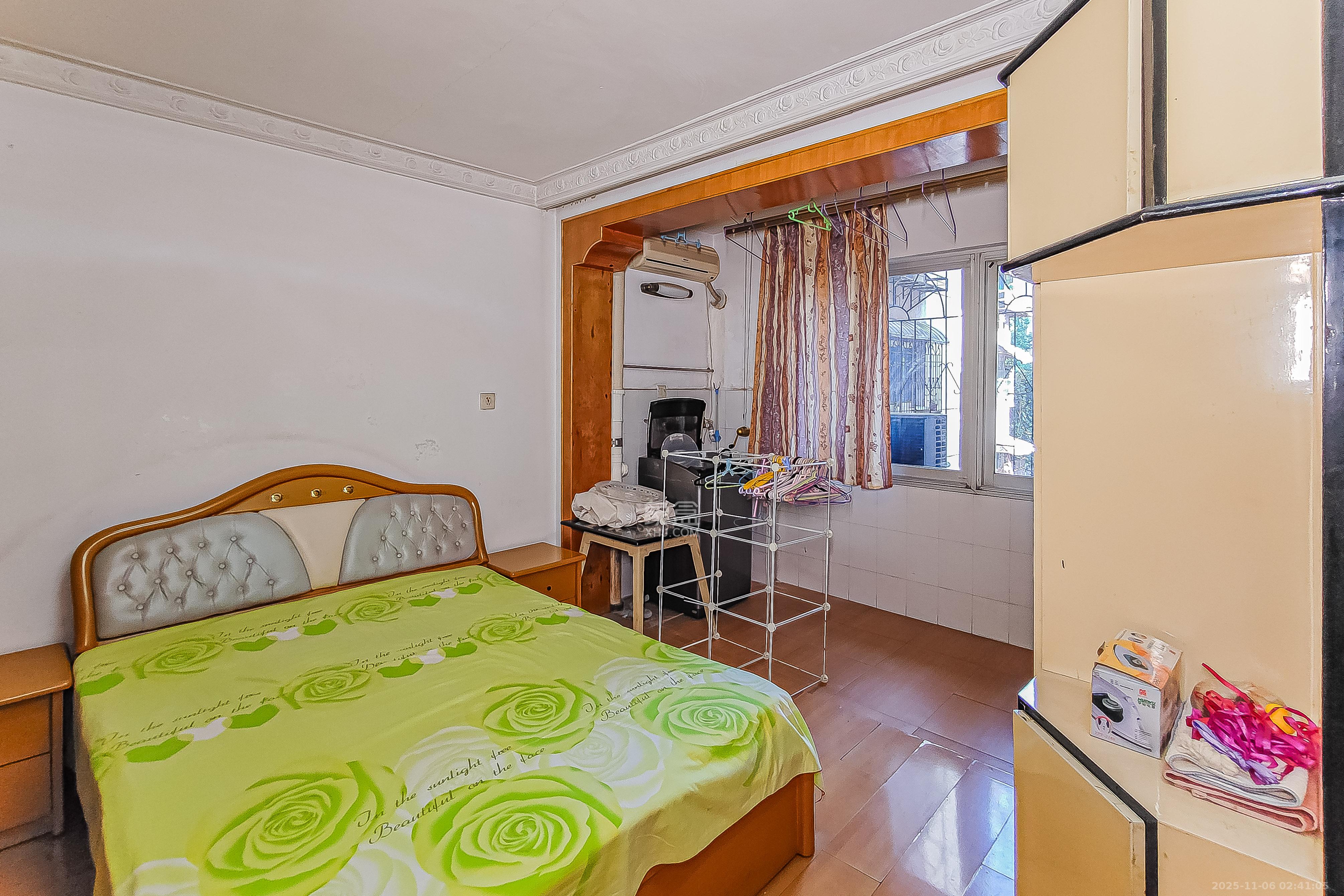 海利宿舍 2室2厅1卫 48.0万 海利宿舍 2室2厅1卫 48.0万卧室