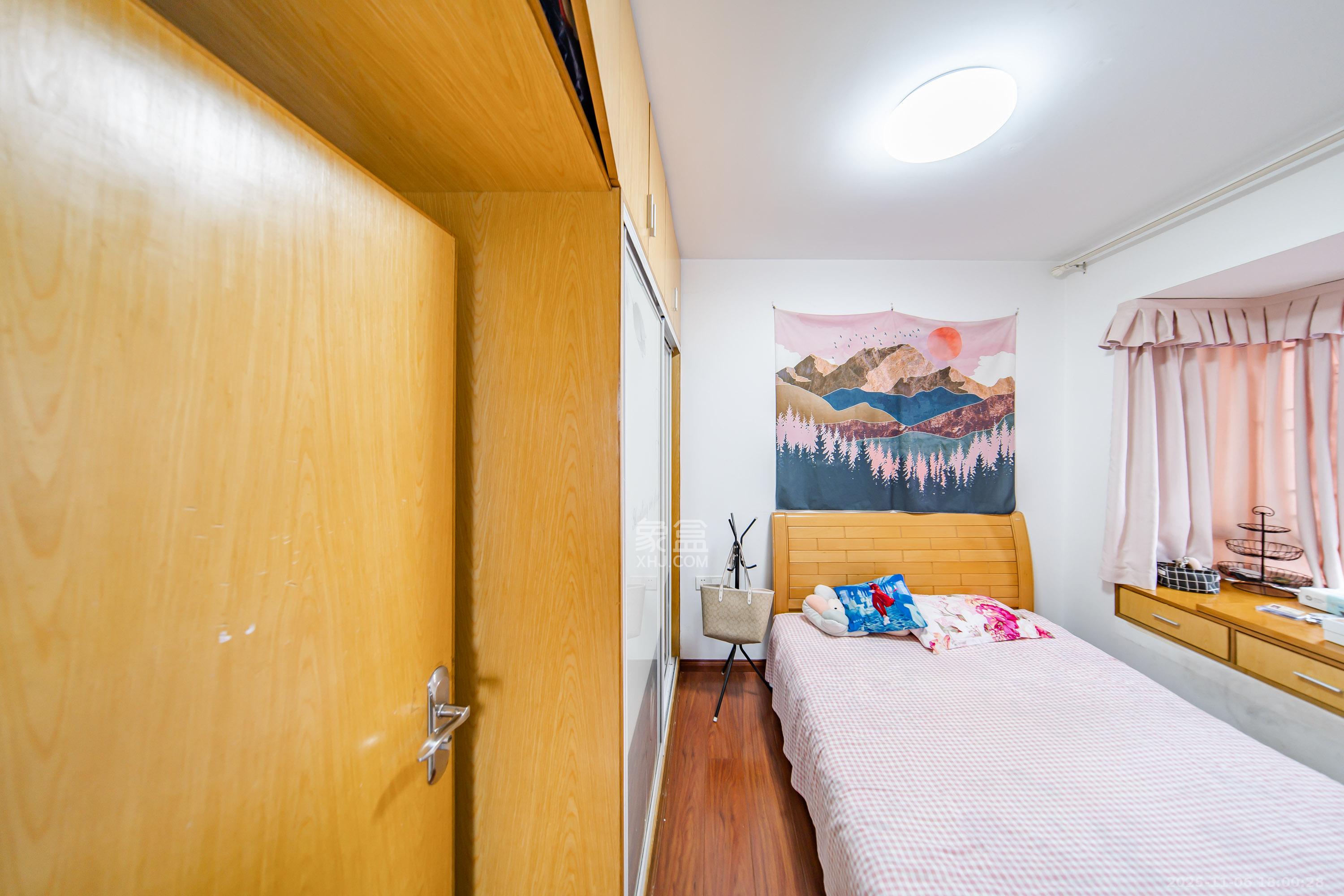 领航江阁 3室2厅1卫 90.0万 领航江阁 3室2厅1卫 90.0万卧室