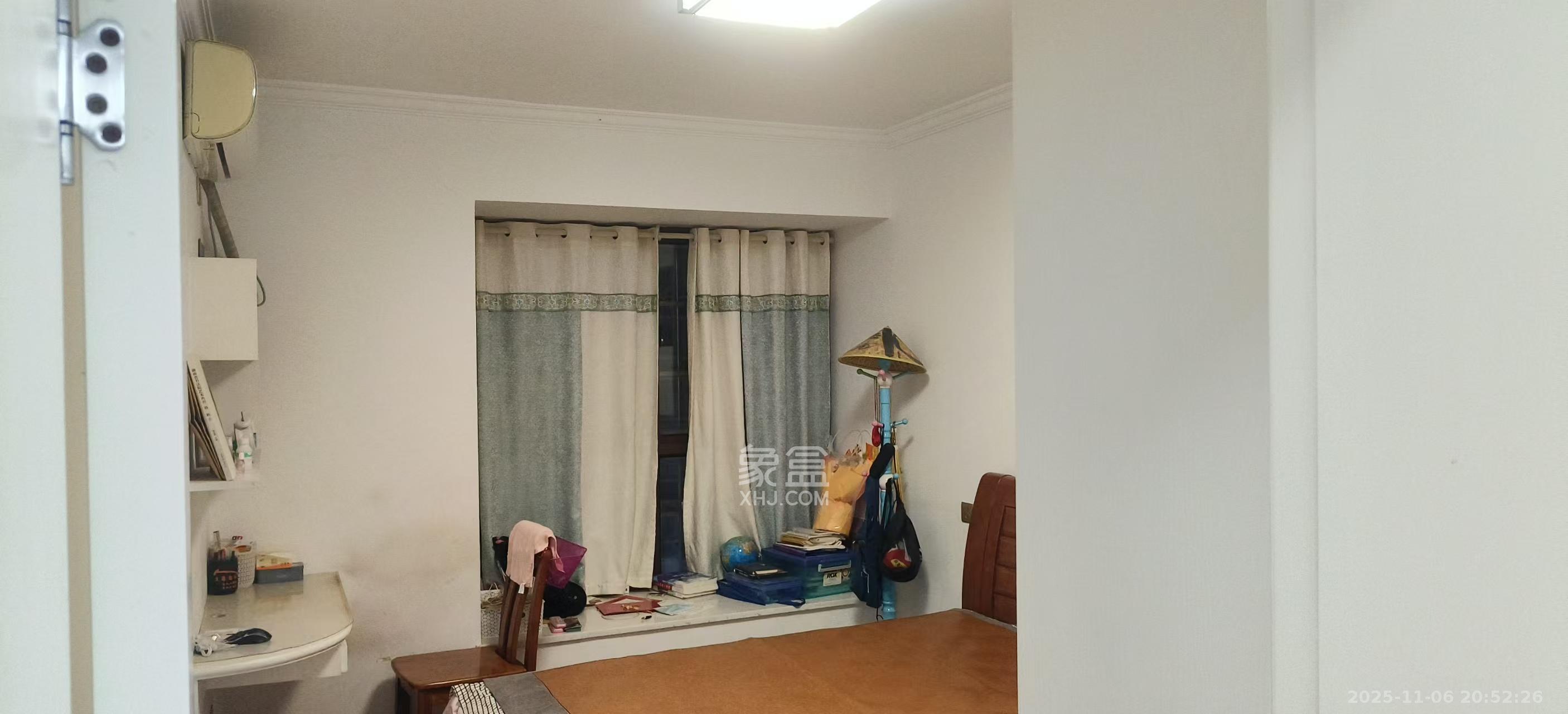 水木华麓  3室2厅2卫    2500.0元/月