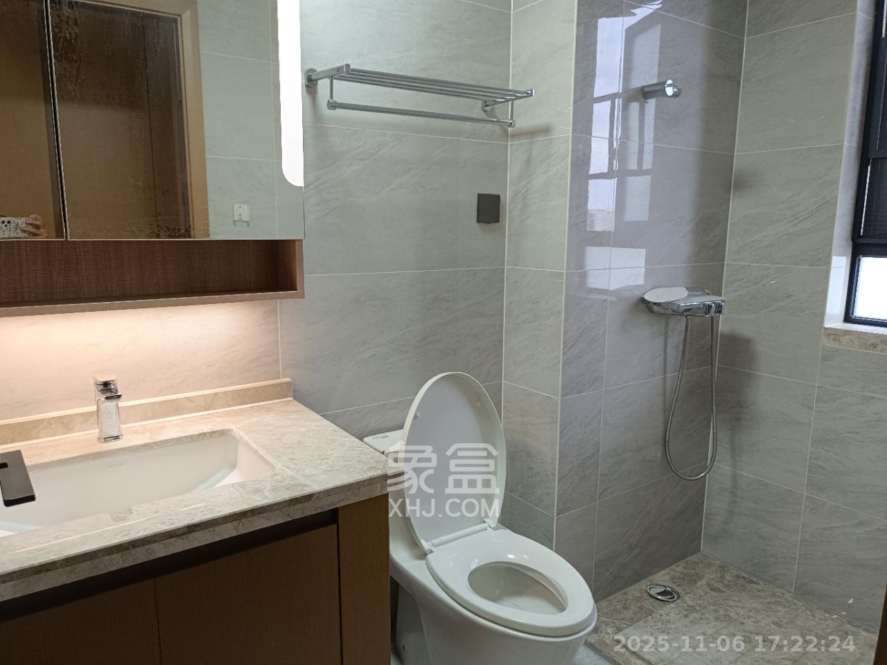 万科魅力之城天阔里  4室2厅2卫    3400.0元/月室内图