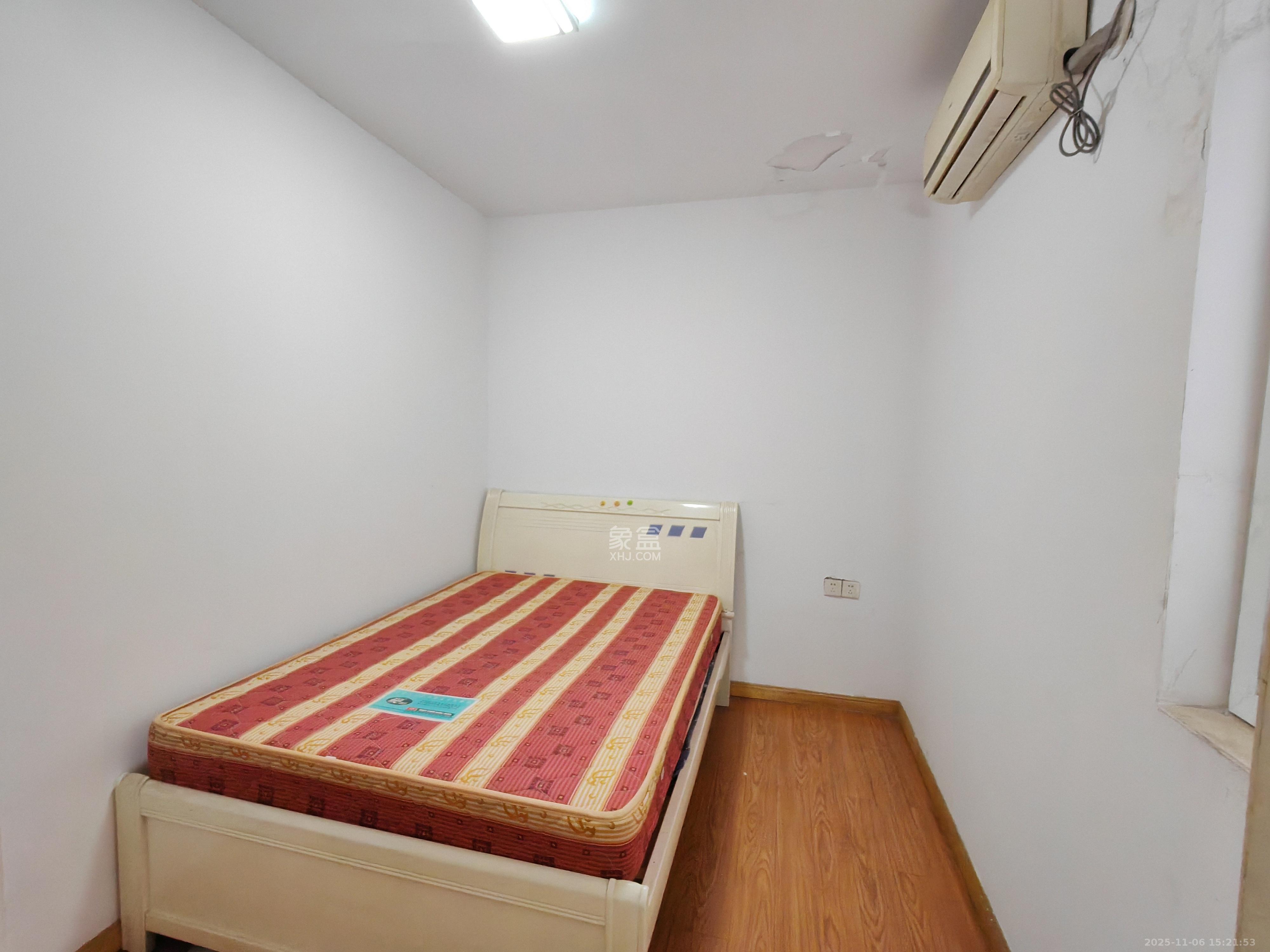 建鸿达现代公寓  2室1厅1卫    2300.0元/月室内图