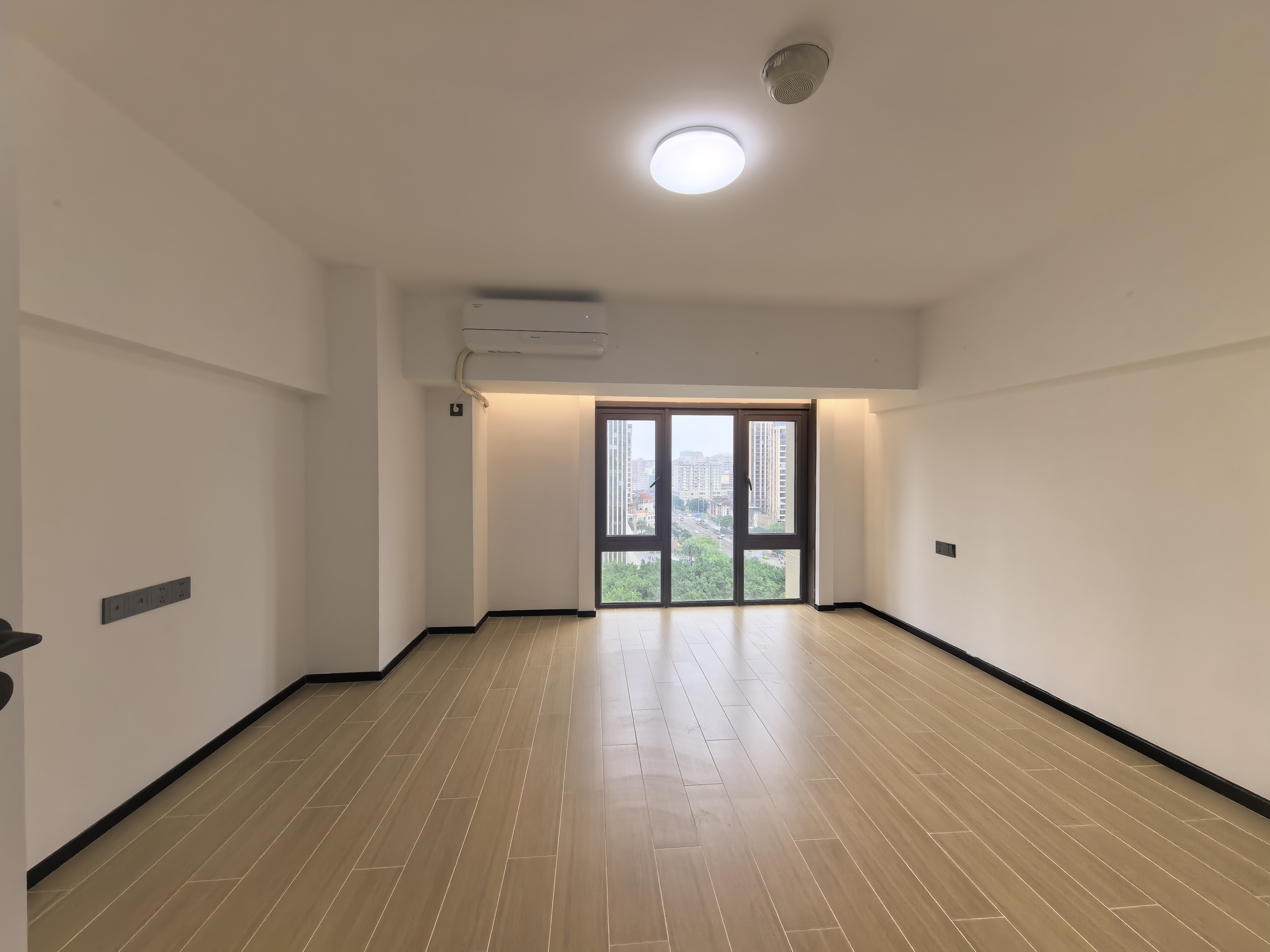 海航豪庭南苑 1室1厅2卫 3000.0元/月 海航豪庭南苑 1室1厅2卫 3000.0元/月室内图