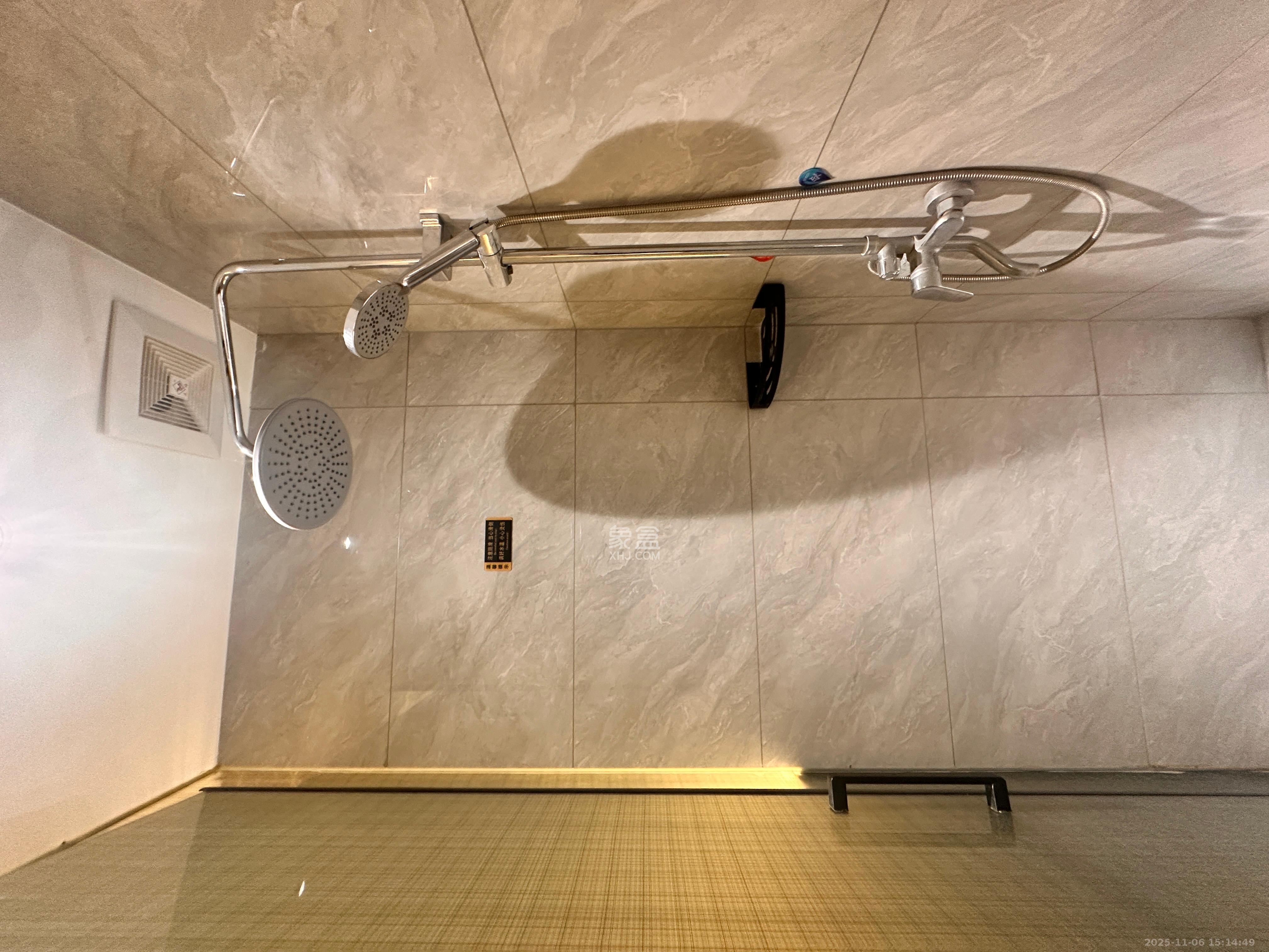 时代MOMA云PARK  1室1厅1卫    2000.0元/月室内图