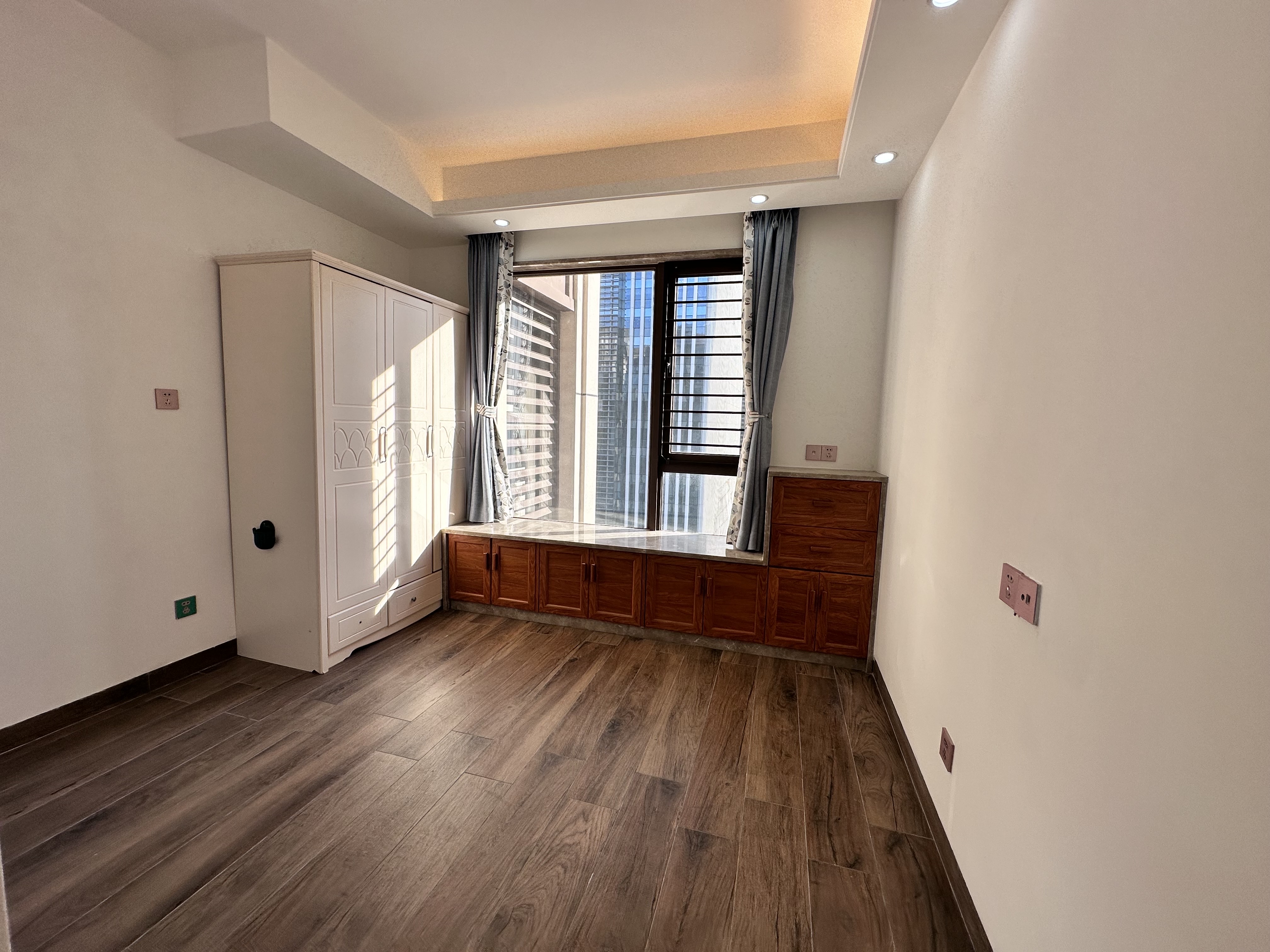 海航豪庭北苑 5室2厅3卫 10000.0元/月 海航豪庭北苑 5室2厅3卫 10000.0元/月室内图