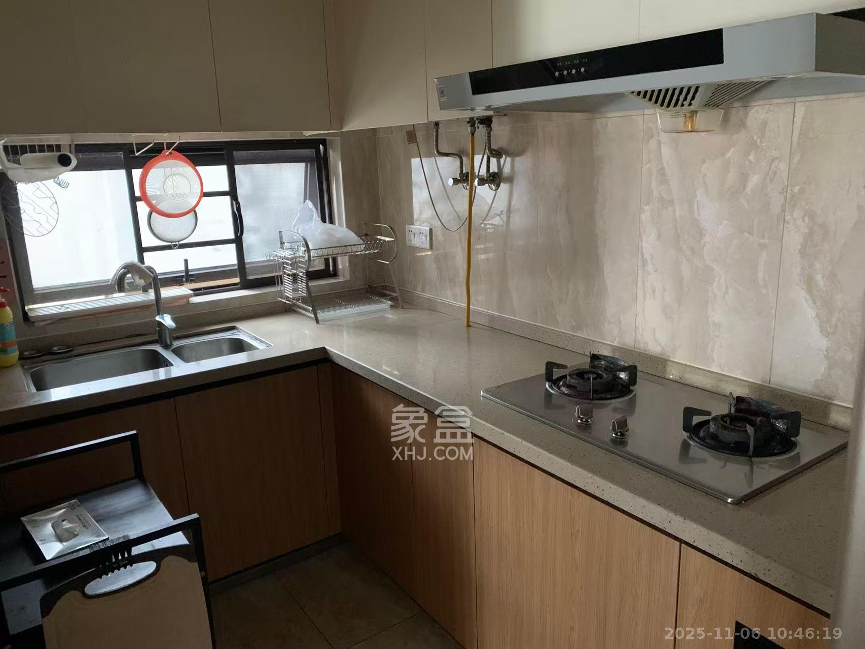 万科金域蓝湾 4室2厅2卫 3000.0元/月 万科金域蓝湾 4室2厅2卫 3000.0元/月室内图