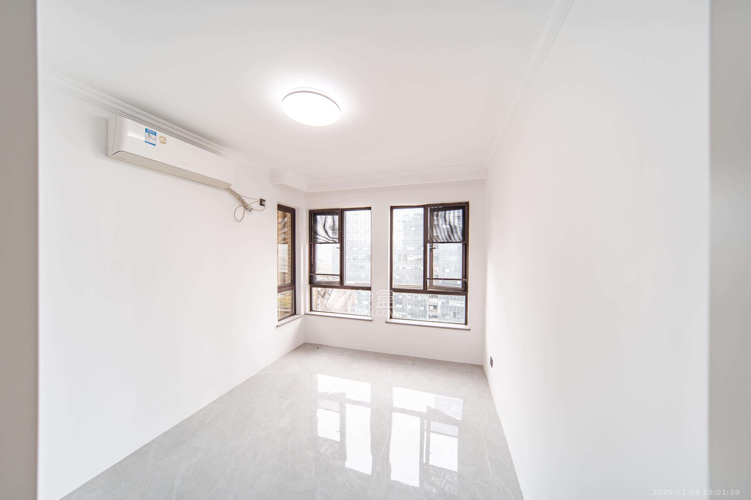 听香水榭 4室2厅2卫 158.0万 听香水榭 4室2厅2卫 158.0万卧室