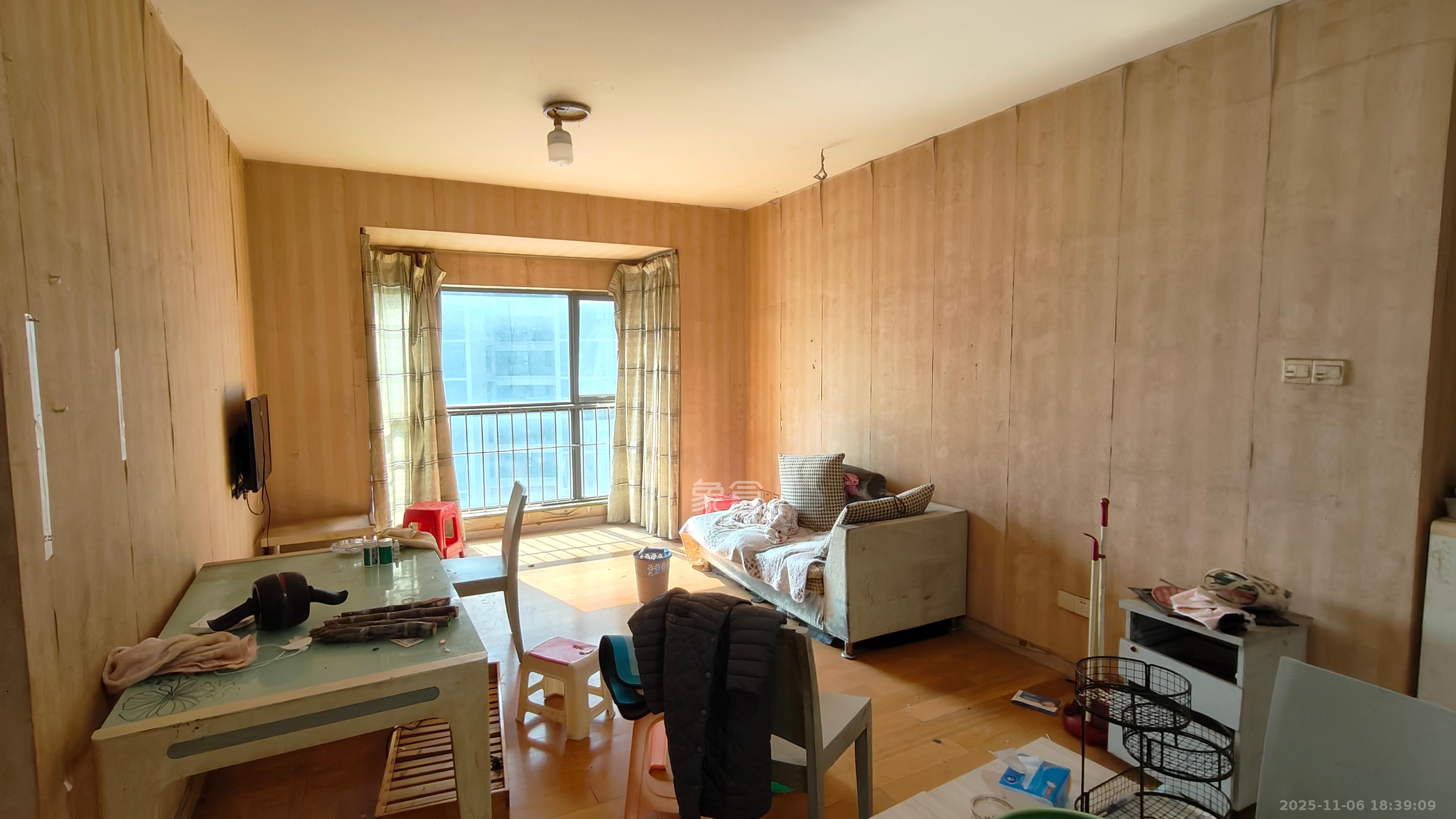 远大麓园 3室2厅2卫 2600.0元/月 远大麓园 3室2厅2卫 2600.0元/月室内图