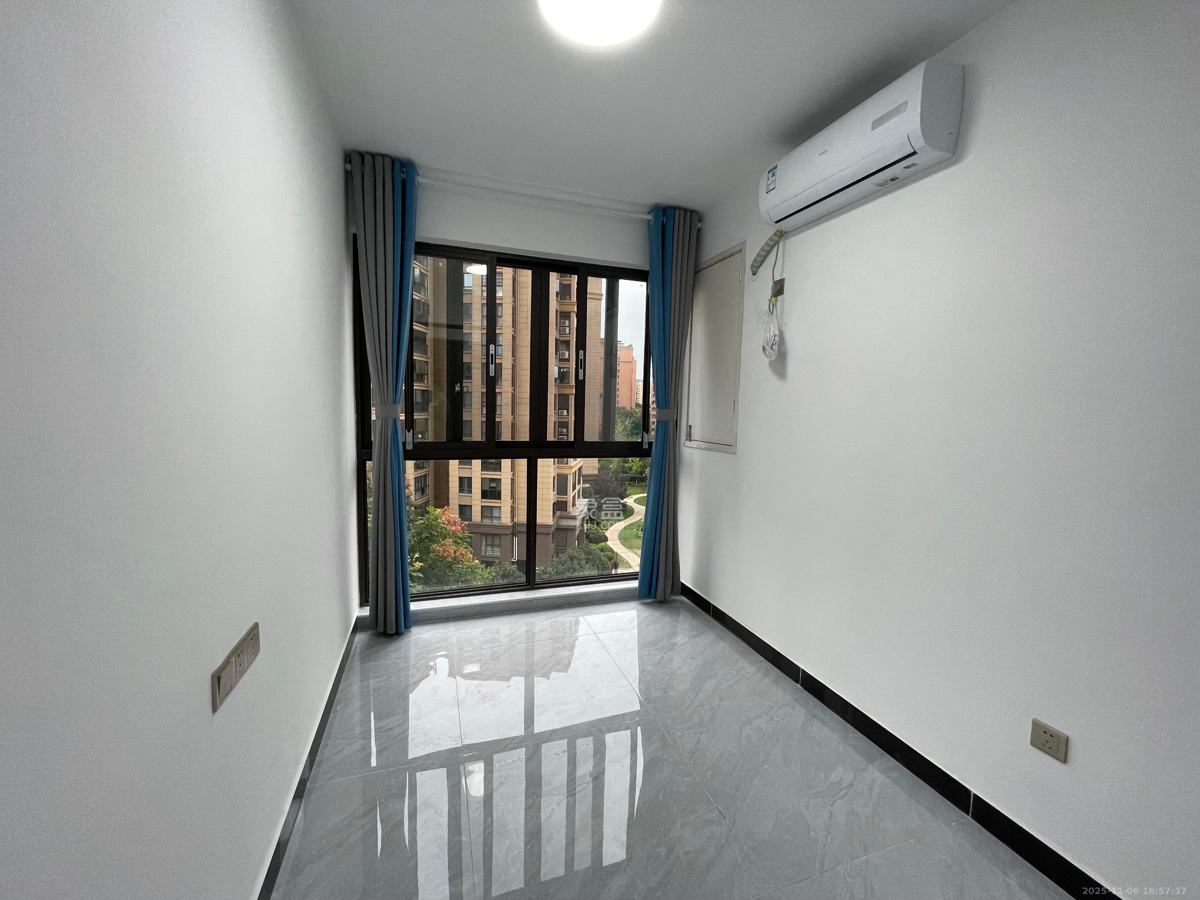 鑫远悦城（鑫远悦时代）  3室2厅1卫    2400.0元/月室内图