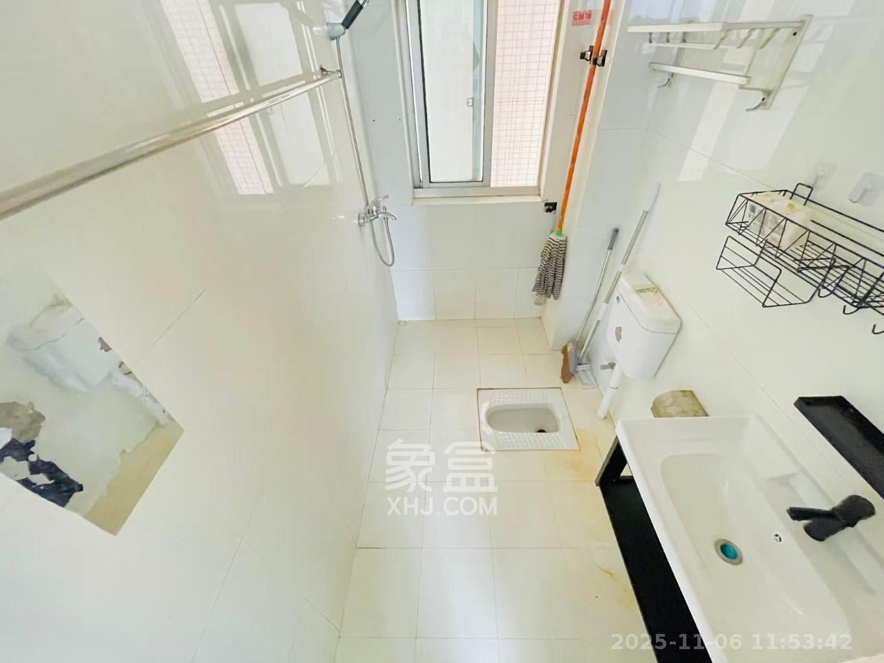 高桥现代商贸城 2室2厅1卫 1900.0元/月 高桥现代商贸城 2室2厅1卫 1900.0元/月室内图