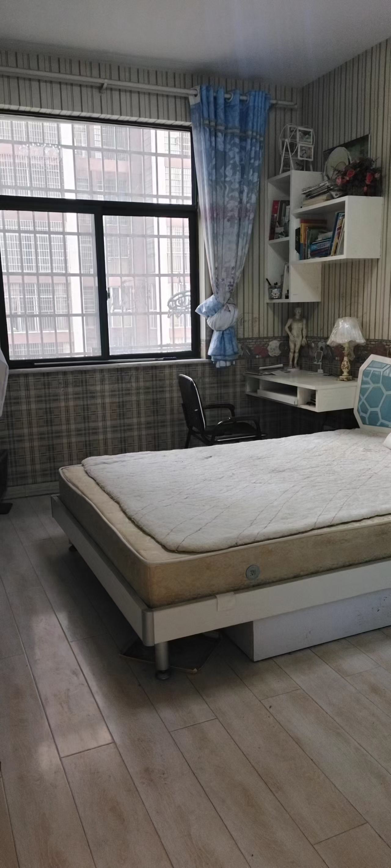 水木华庭 3室2厅2卫 49.8万 水木华庭 3室2厅2卫 49.8万卧室