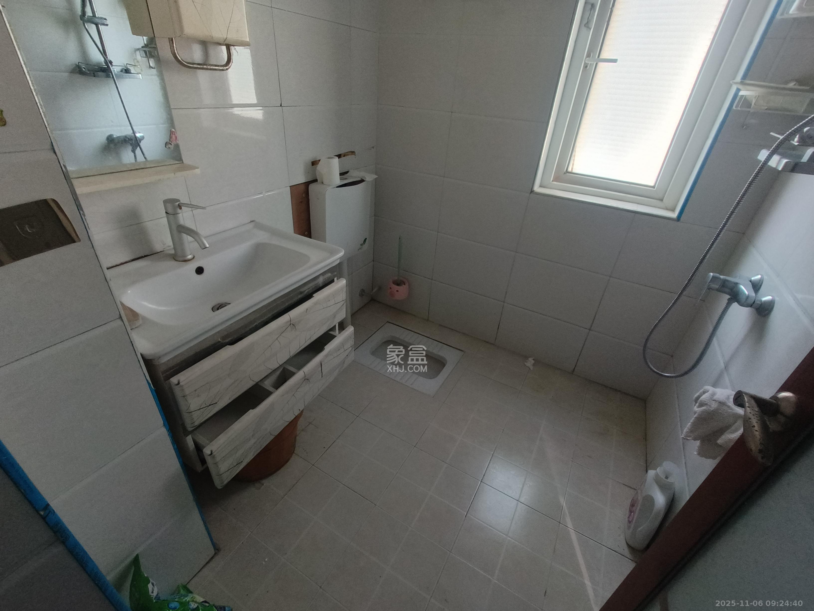 万国城（当代满庭春MOMA）二期  2室2厅1卫    2000.0元/月室内图