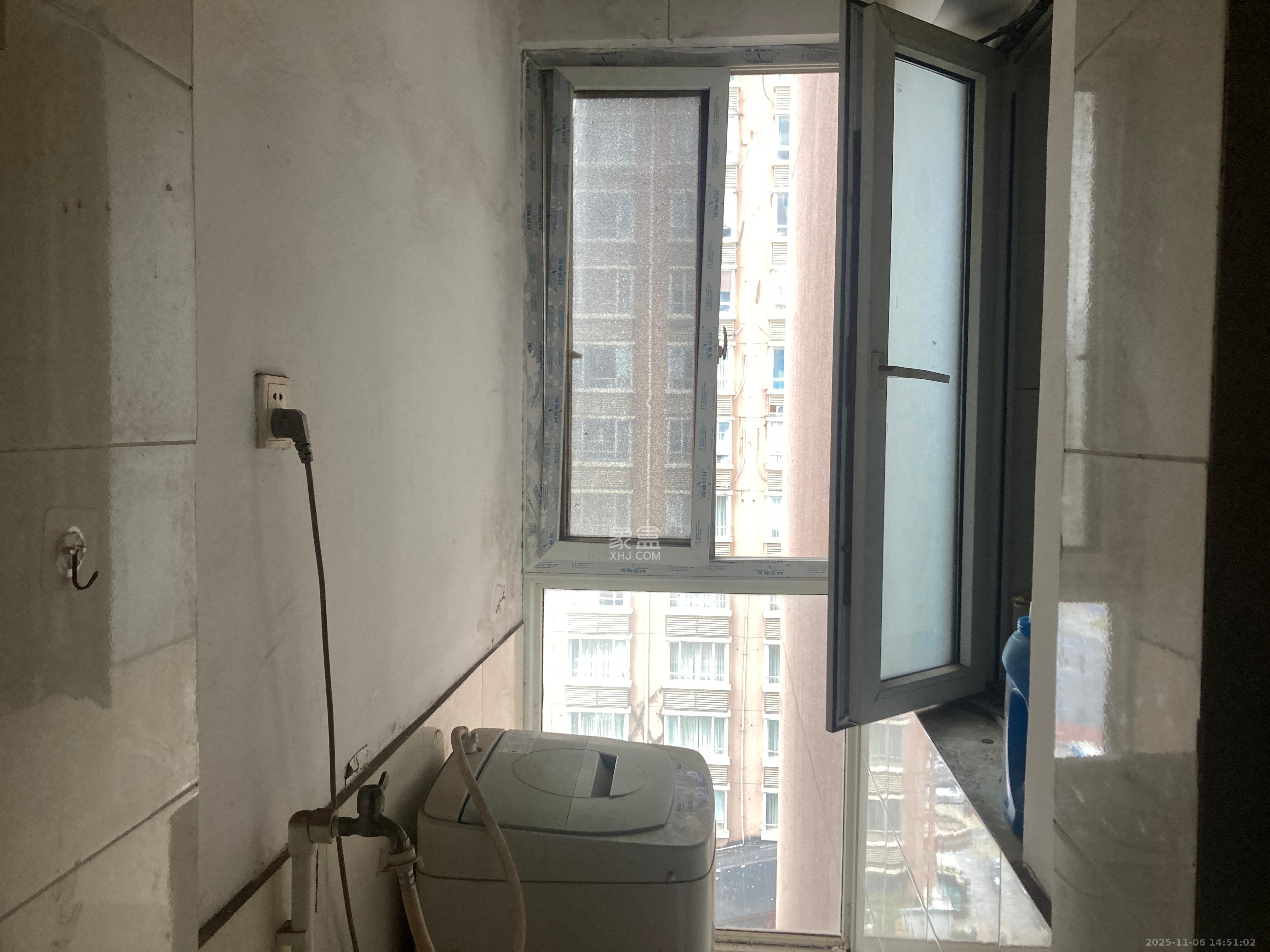 通华天都  1室1厅1卫    1800.0元/月室内图