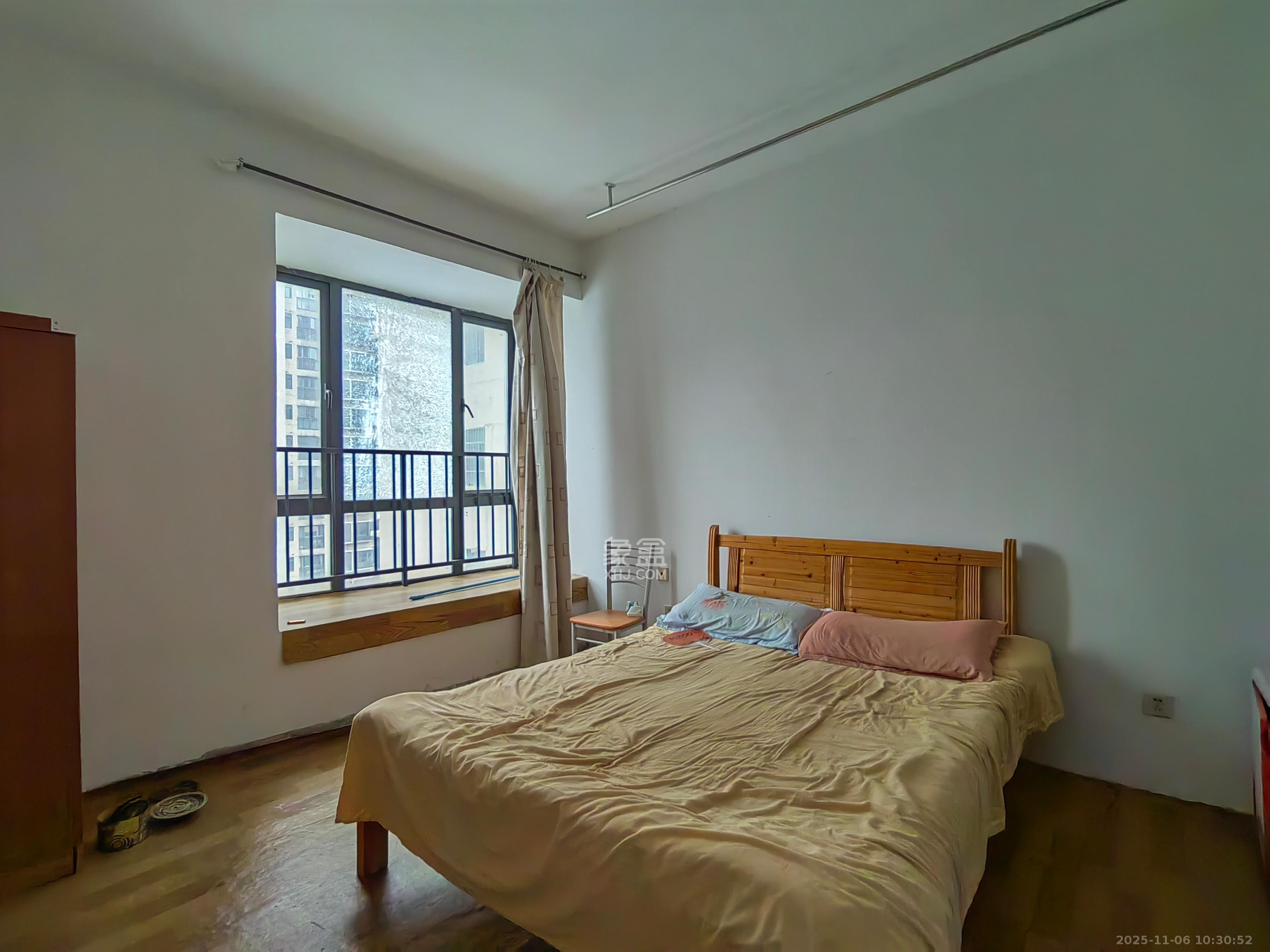 东岸城邦  3室2厅1卫    1500.0元/月室内图