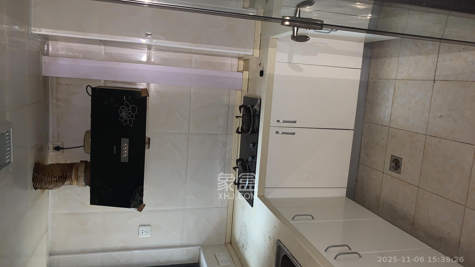 荣盛花语馨苑  2室1厅1卫    2100.0元/月