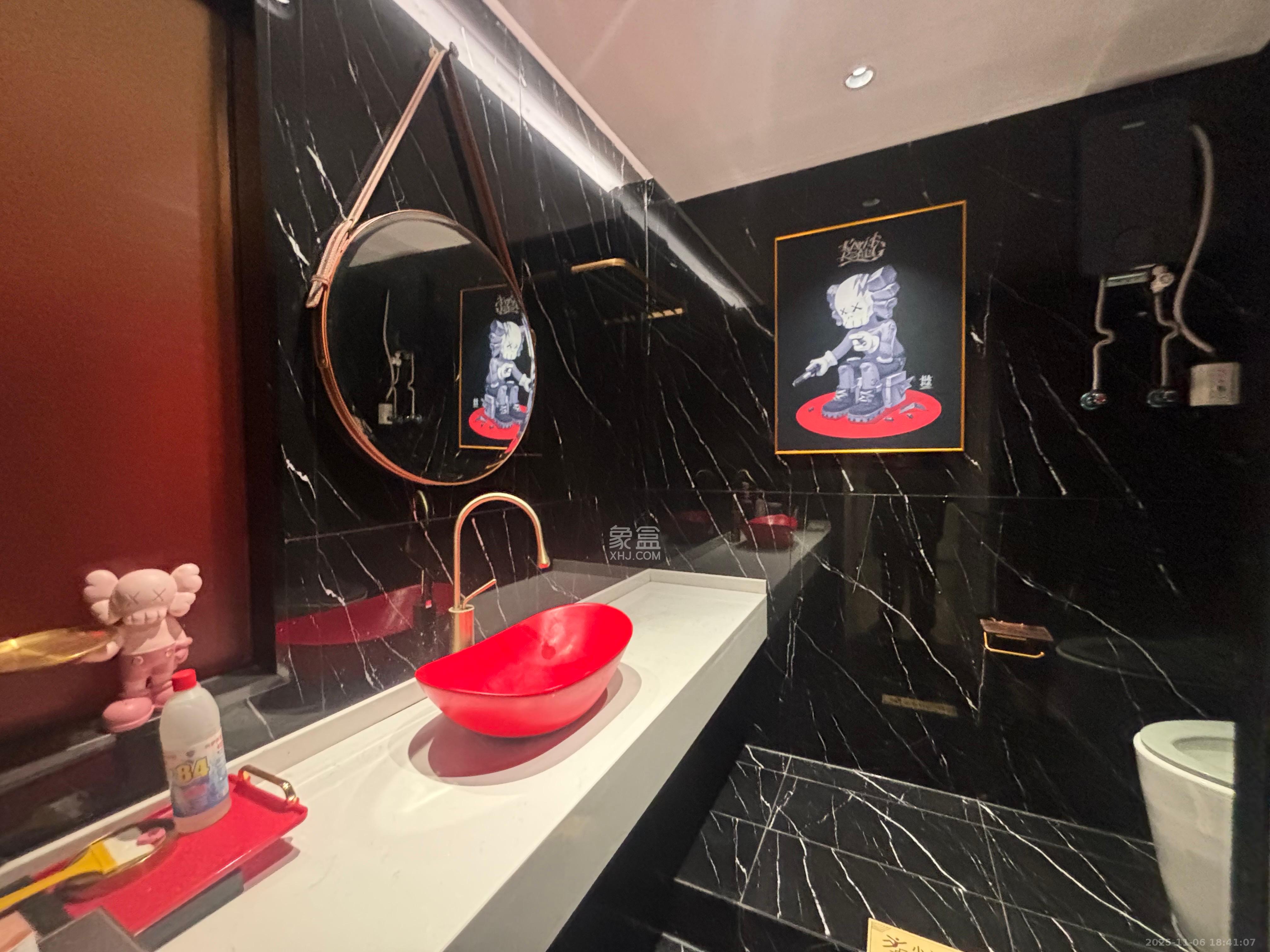 复地星光天地 1室1厅1卫 1700.0元/月 复地星光天地 1室1厅1卫 1700.0元/月室内图