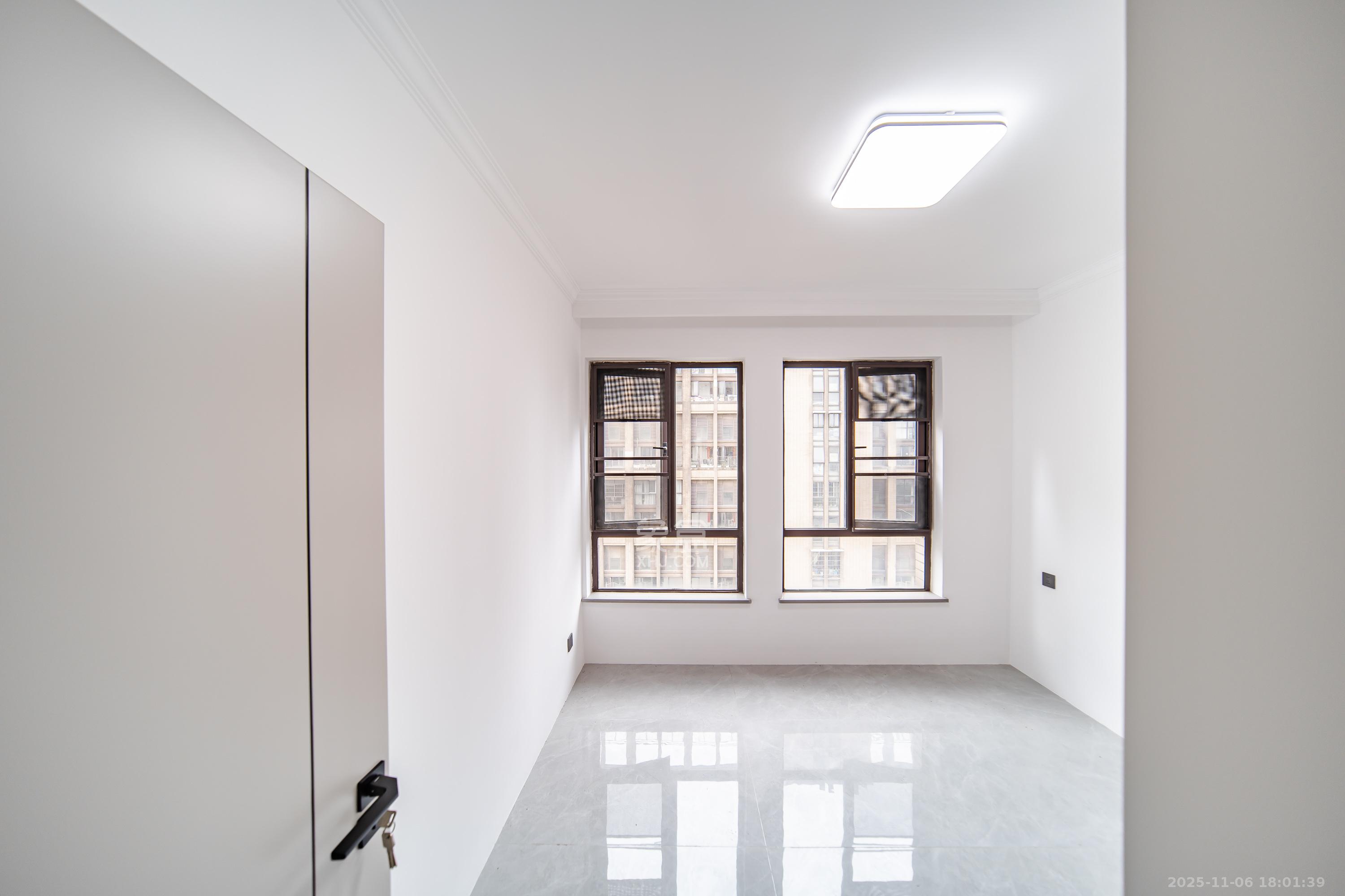 听香水榭 4室2厅2卫 158.0万 听香水榭 4室2厅2卫 158.0万卧室