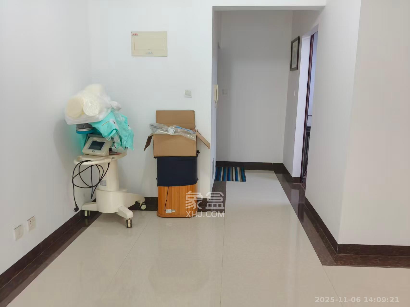 和馨园  2室2厅1卫    2000.0元/月