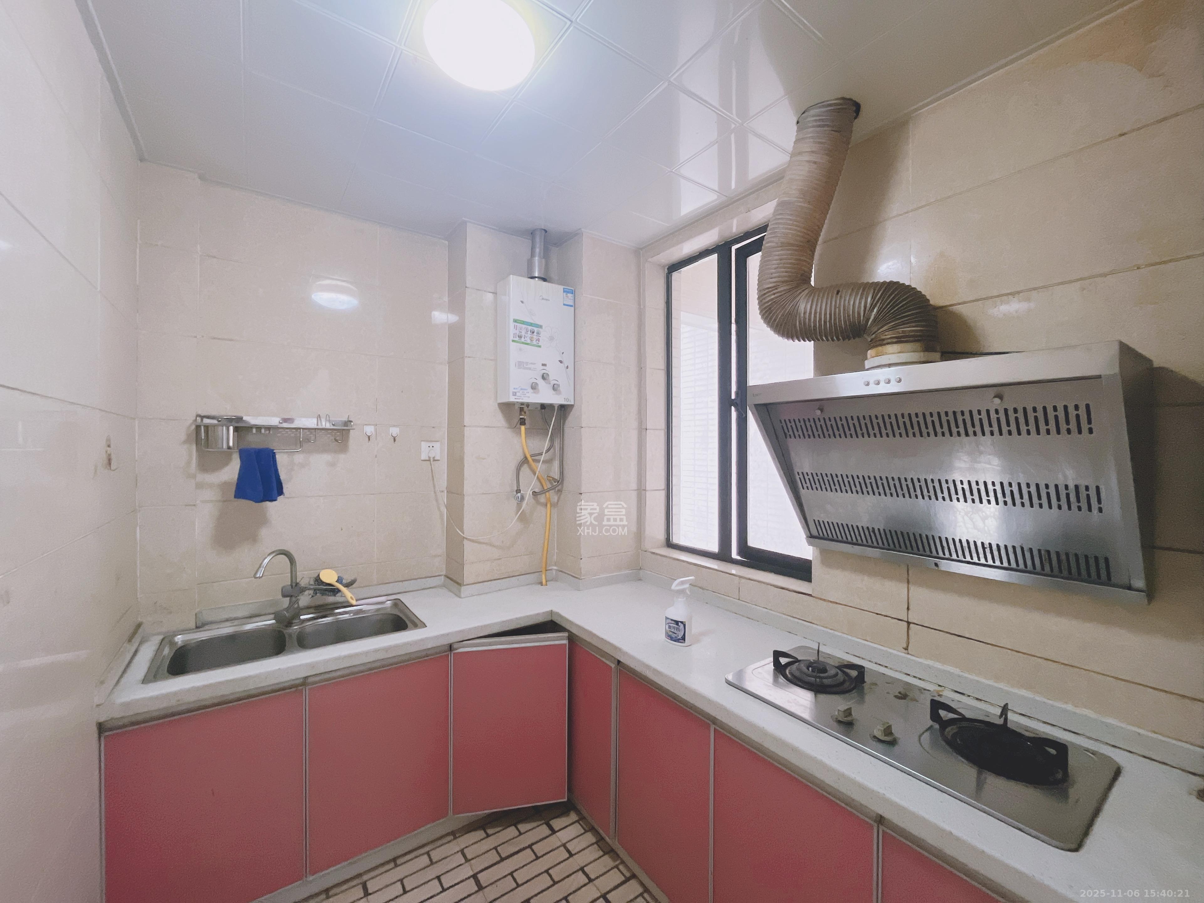 莱茵城 2室2厅1卫 1600.0元/月 莱茵城 2室2厅1卫 1600.0元/月室内图