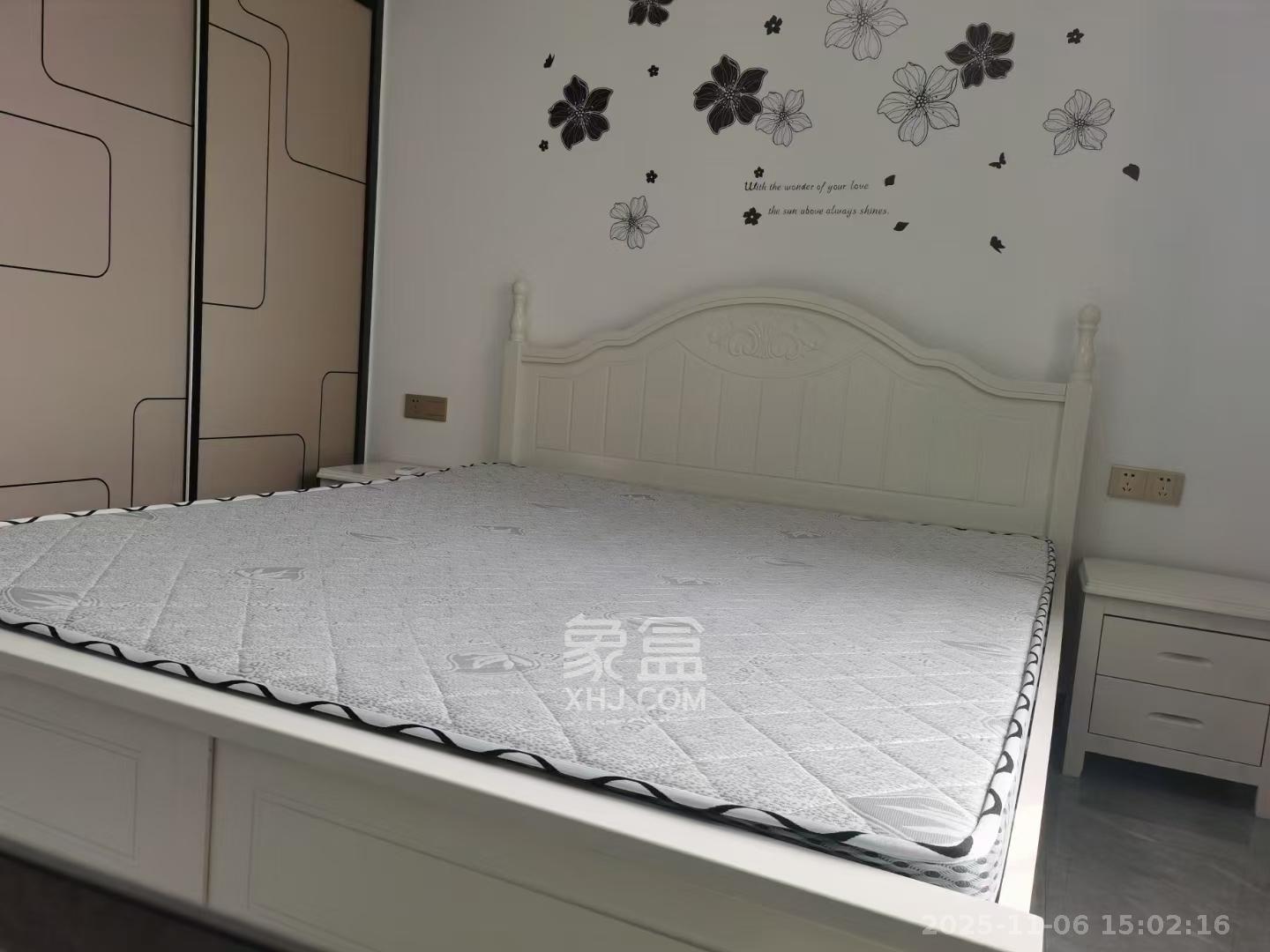 鑫利家园  1室1厅1卫    1600.0元/月室内图