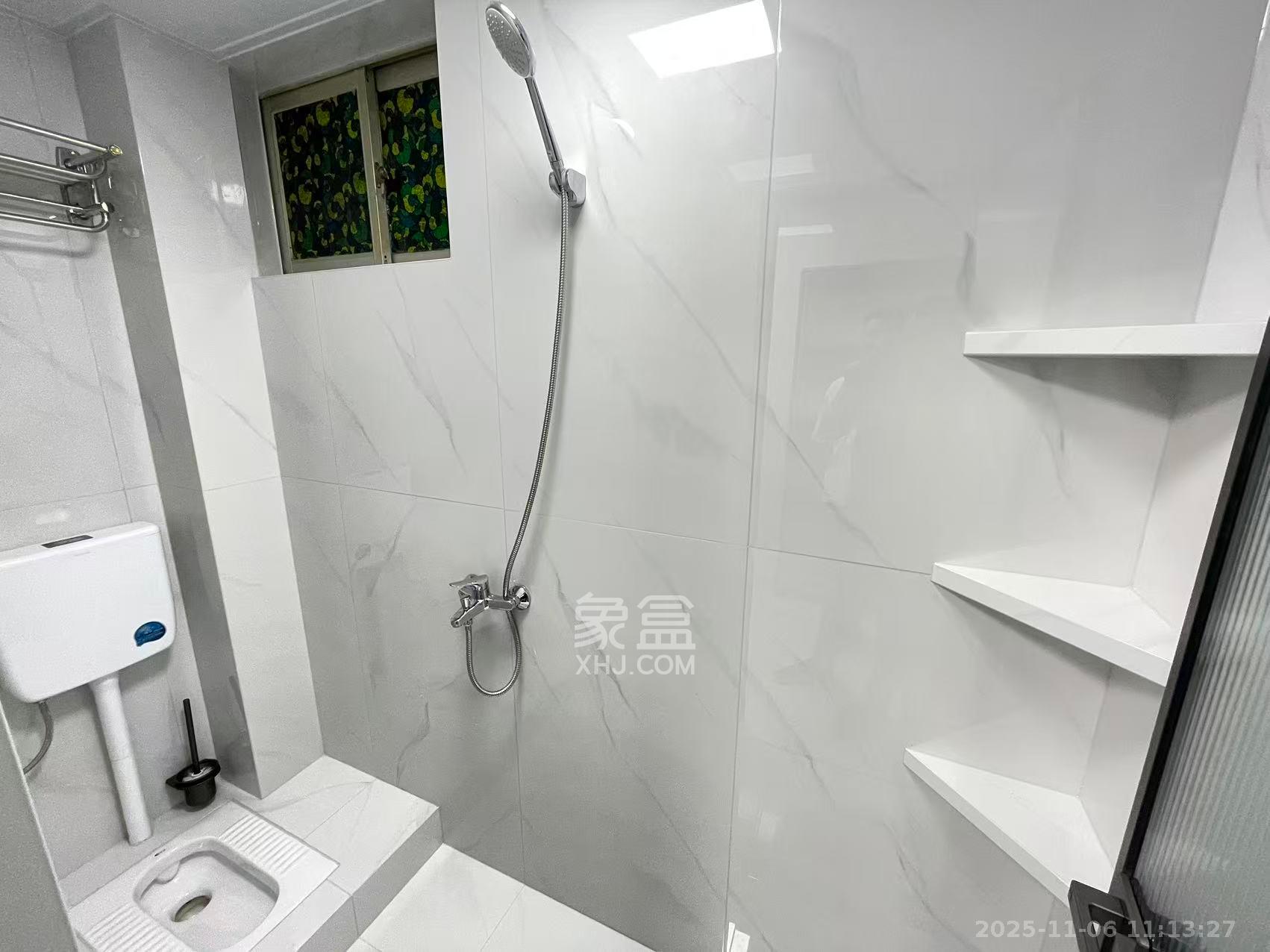 中南汽车世界 1室1厅1卫 1300.0元/月 中南汽车世界 1室1厅1卫 1300.0元/月室内图