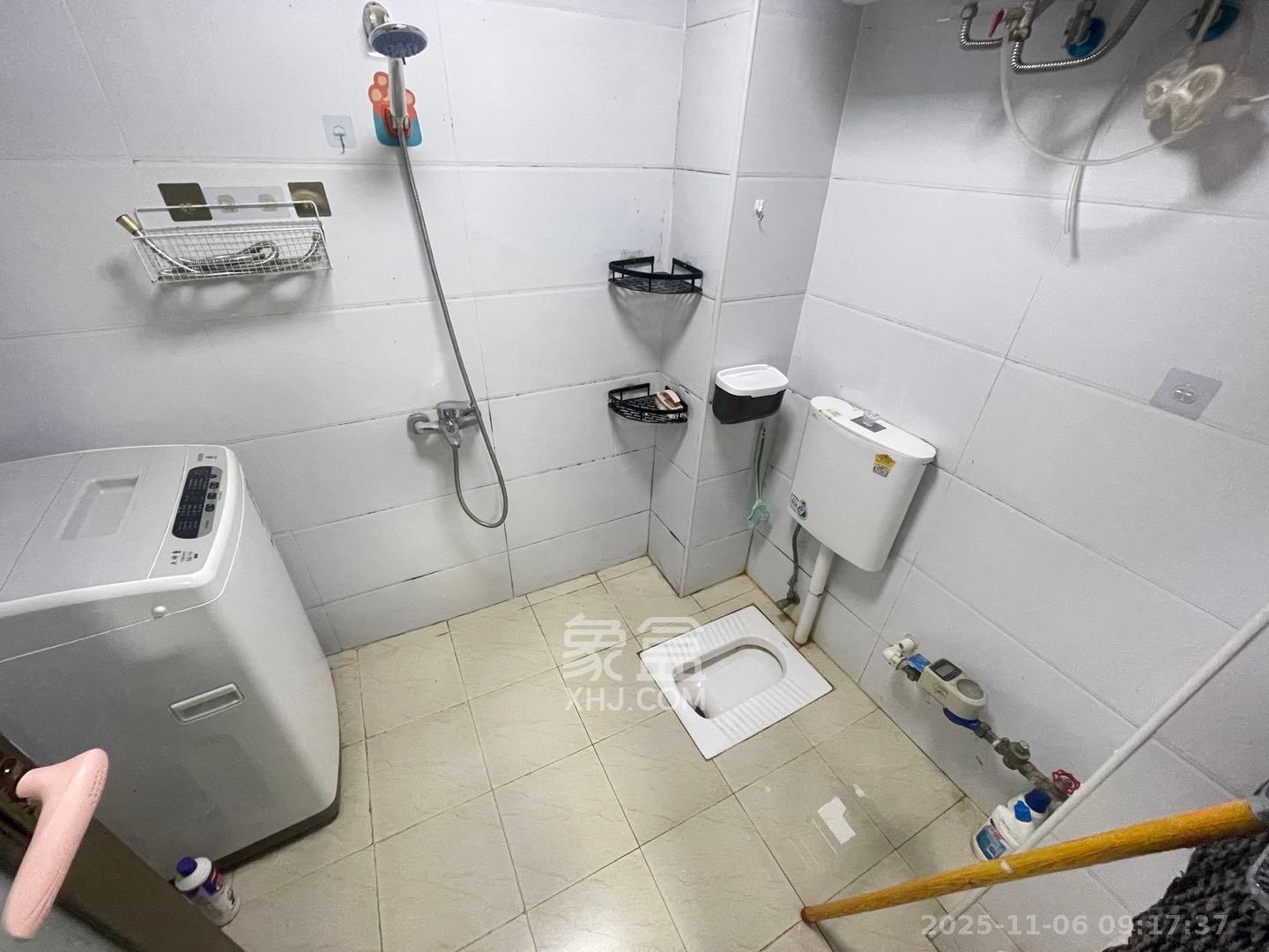 剑桥名门  1室1厅1卫    1400.0元/月室内图