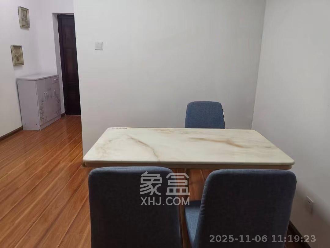 碧桂园南城首府（东宸林海）  3室2厅1卫    1700.0元/月