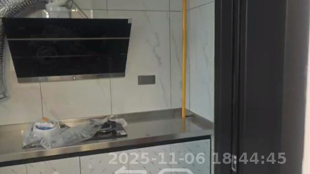 山水梅溪雅郡  3室2厅1卫    3000.0元/月室内图