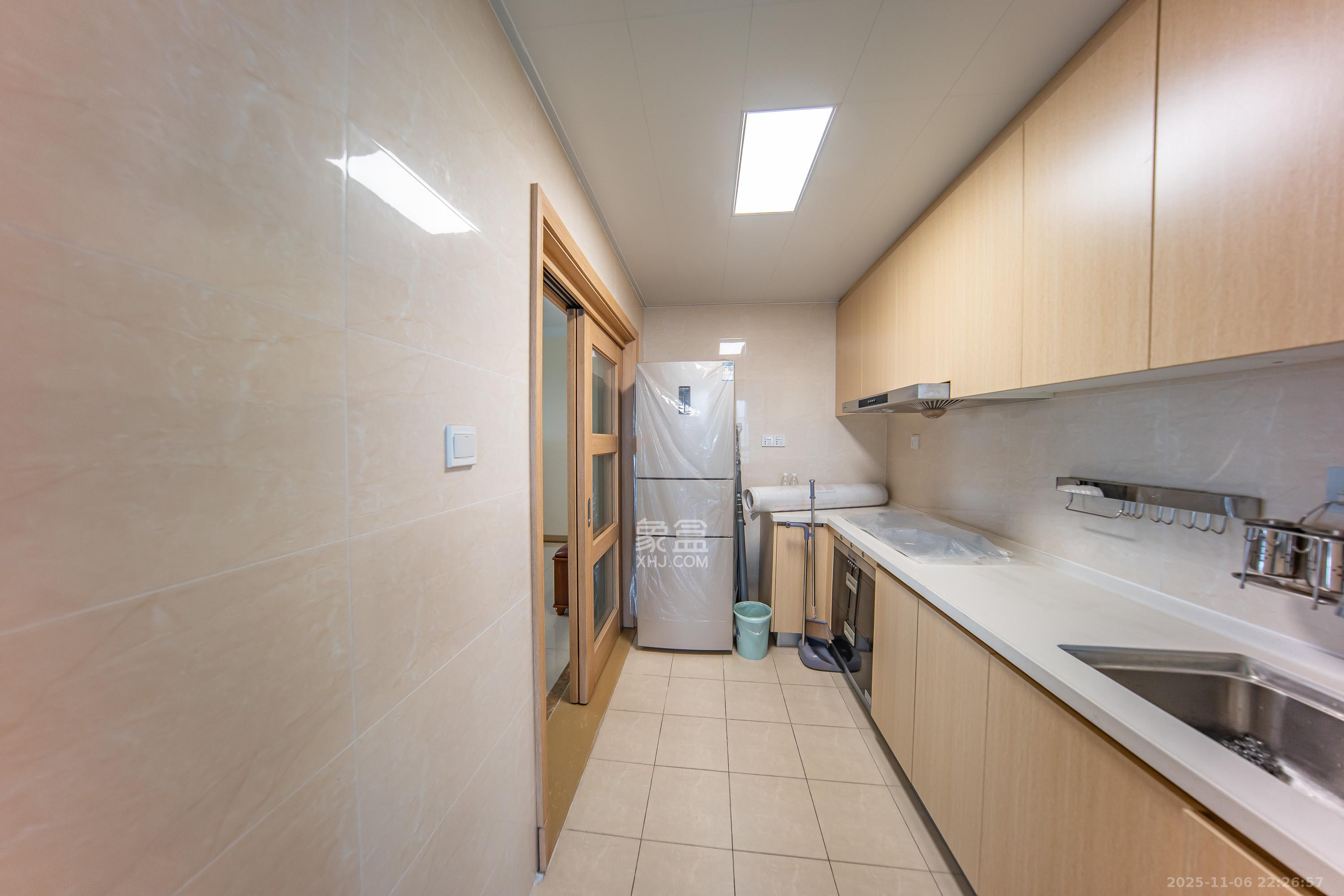 兰亭湾畔 3室2厅2卫 135.0万 兰亭湾畔 3室2厅2卫 135.0万厨房