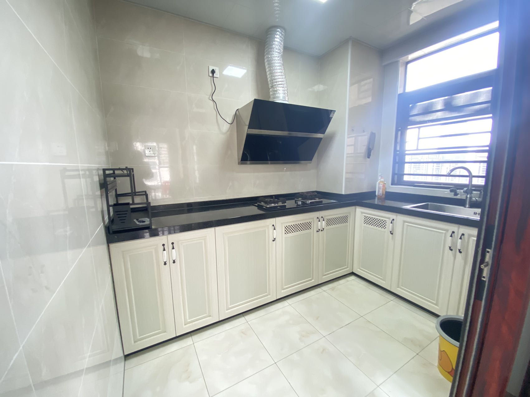 中交怡湖雅苑 3室2厅2卫 3000.0元/月 中交怡湖雅苑 3室2厅2卫 3000.0元/月室内图