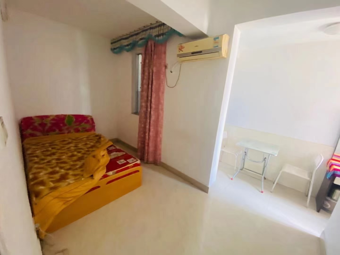 国托公寓  3室2厅1卫    1800.0元/月室内图