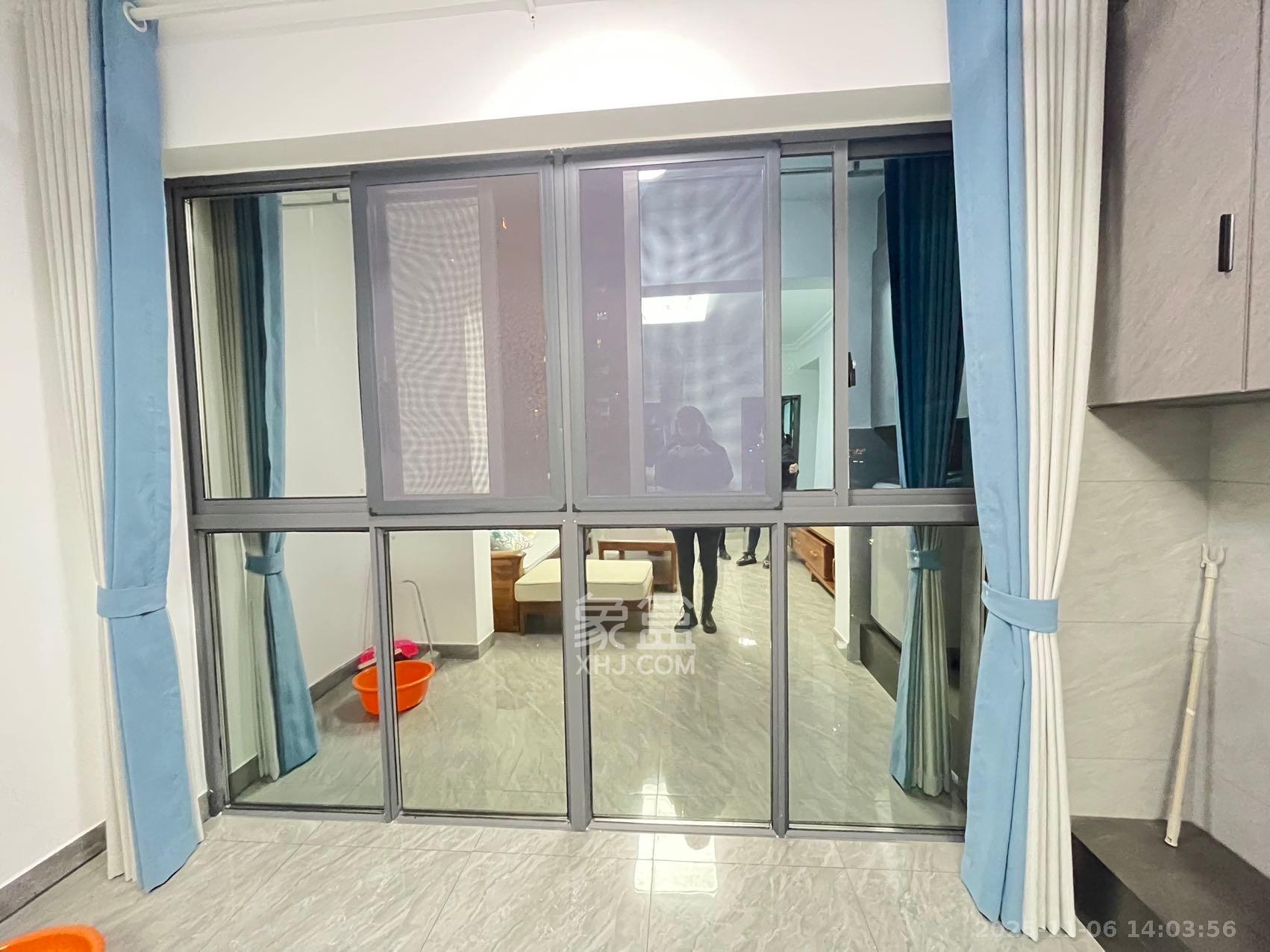 中南红领邦（红星嘉和苑）  3室2厅2卫    2400.0元/月室内图