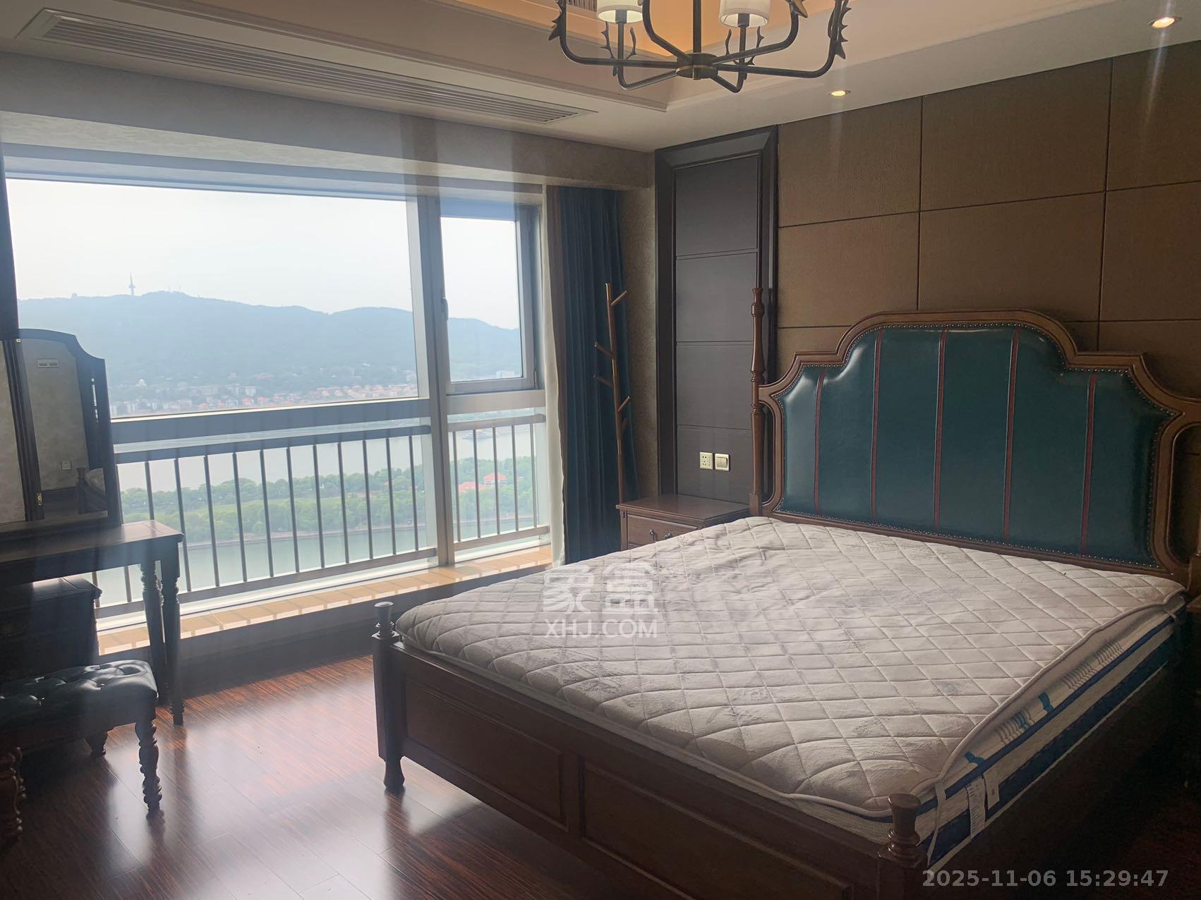 华远隆玺  3室2厅3卫    15000.0元/月室内图