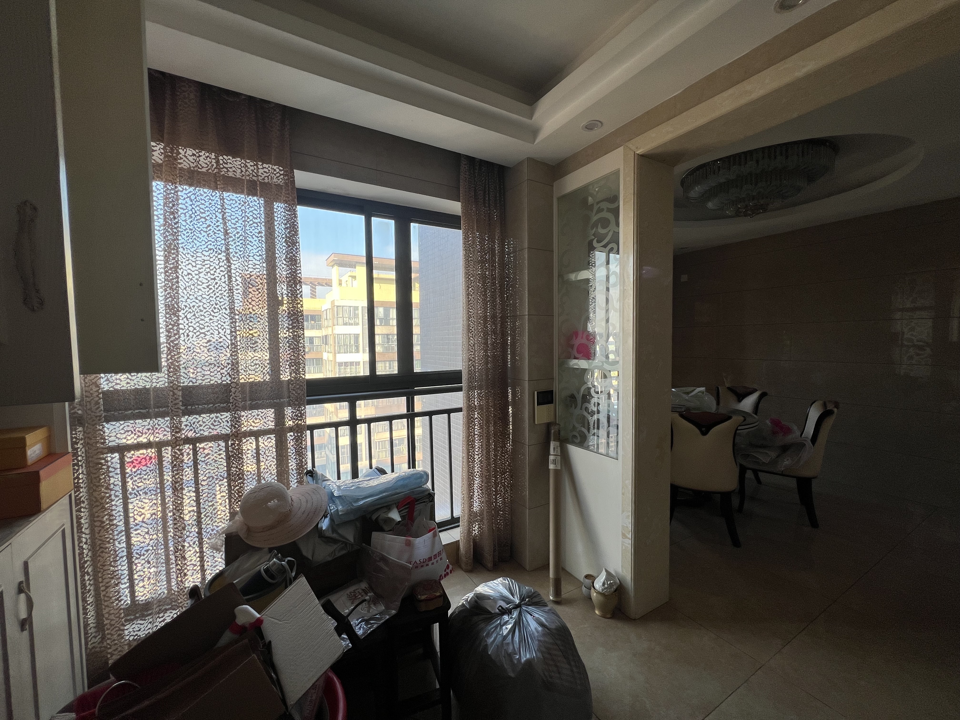 幸福嘉园  1室0厅0卫    59.8万客厅