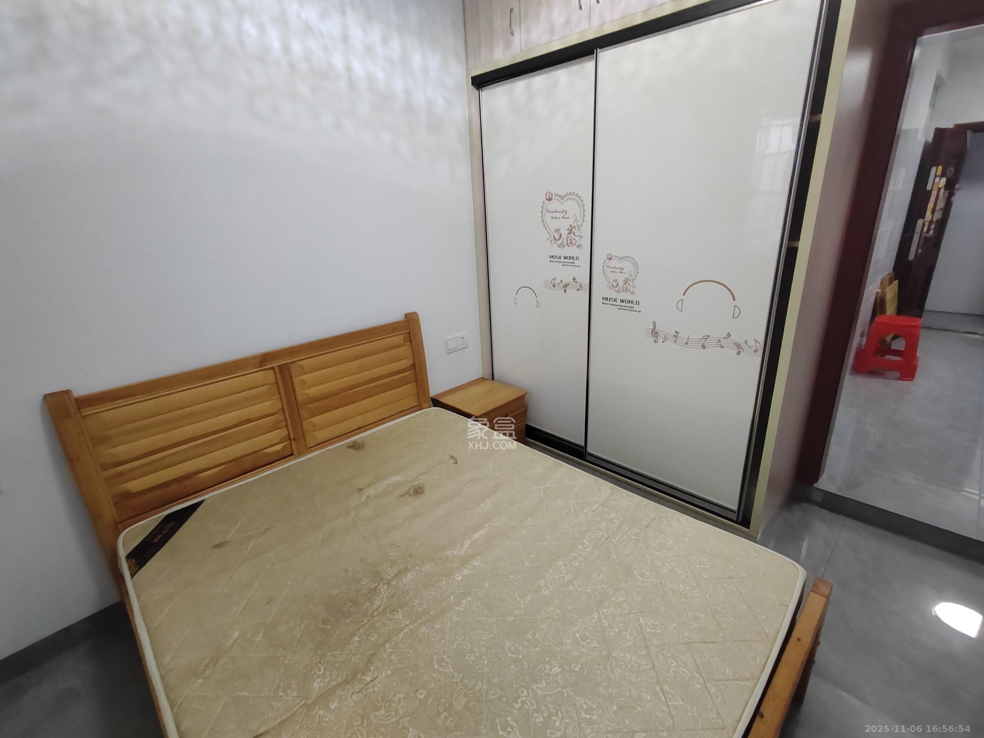 桥头家苑一期  1室1厅0卫    1200.0元/月室内图