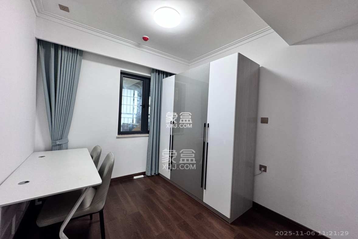 绿地长沙城际空间站(柏仕佳苑) 3室2厅2卫 3300.0元/月 绿地长沙城际空间站(柏仕佳苑) 3室2厅2卫 3300.0元/月室内图