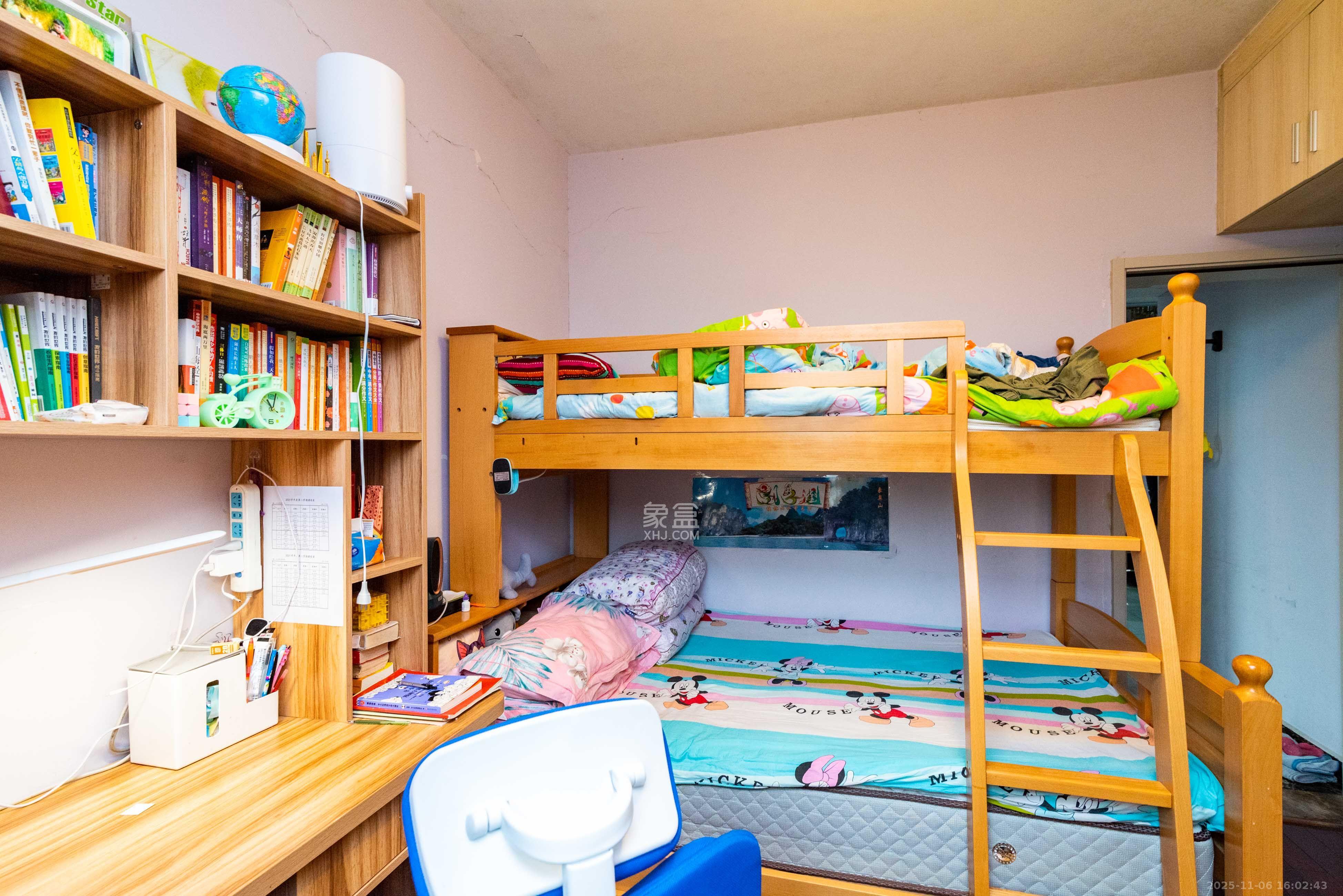 英祥春天 3室2厅2卫 2800.0元/月 英祥春天 3室2厅2卫 2800.0元/月室内图