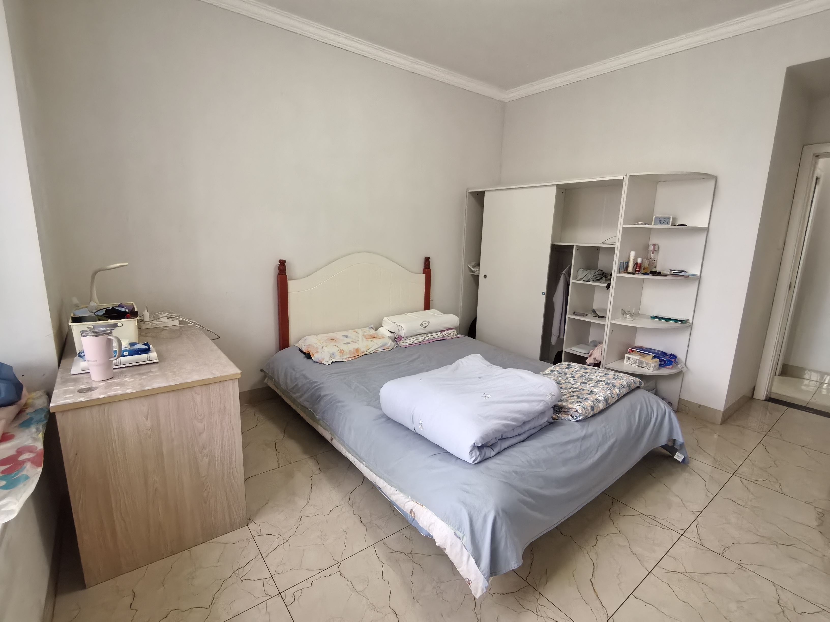 南国中心（琼山区椰航路）  2室2厅1卫    2100.0元/月室内图