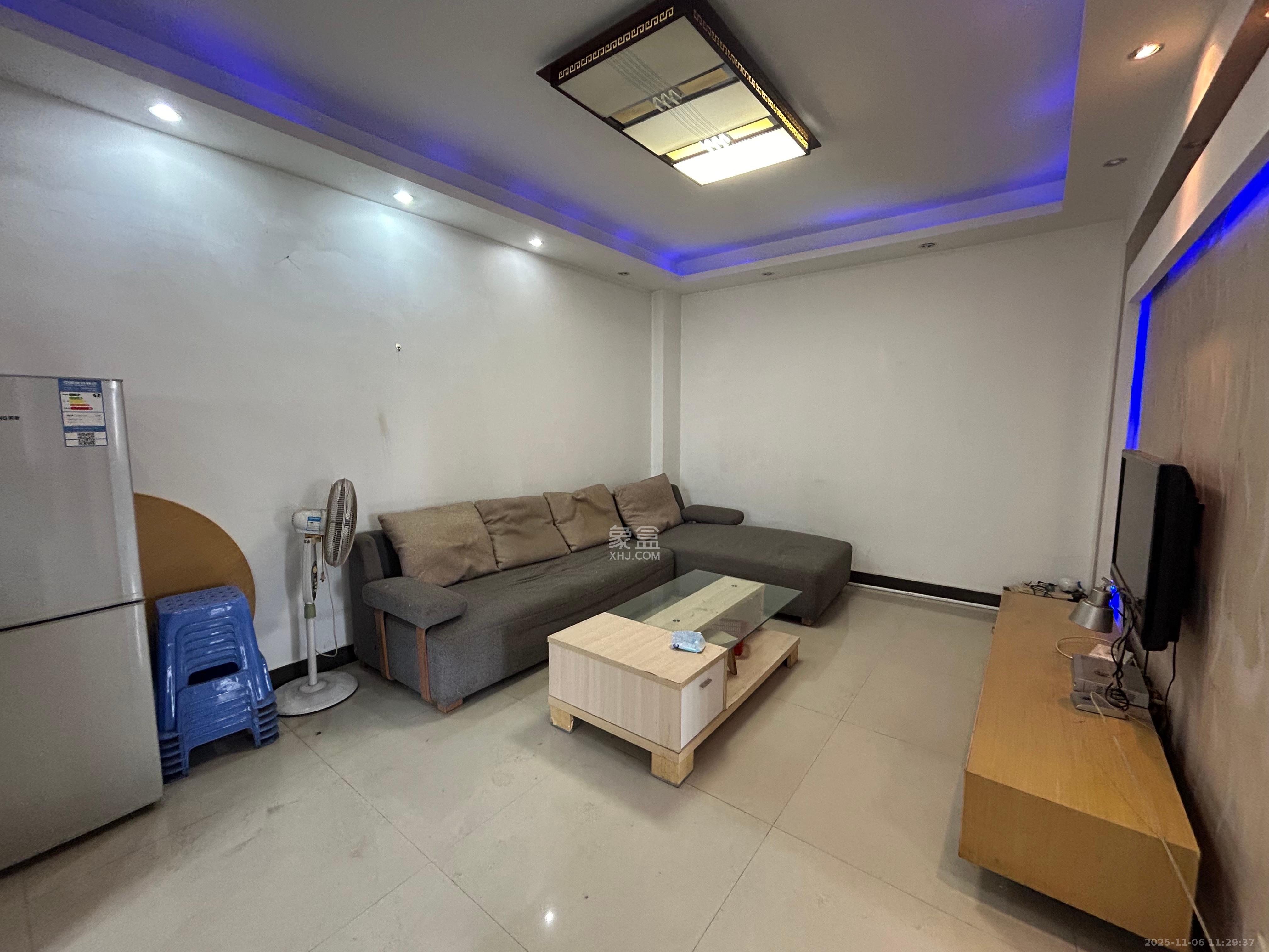 天翔新新家园 2室1厅1卫 1500.0元/月 天翔新新家园 2室1厅1卫 1500.0元/月室内图